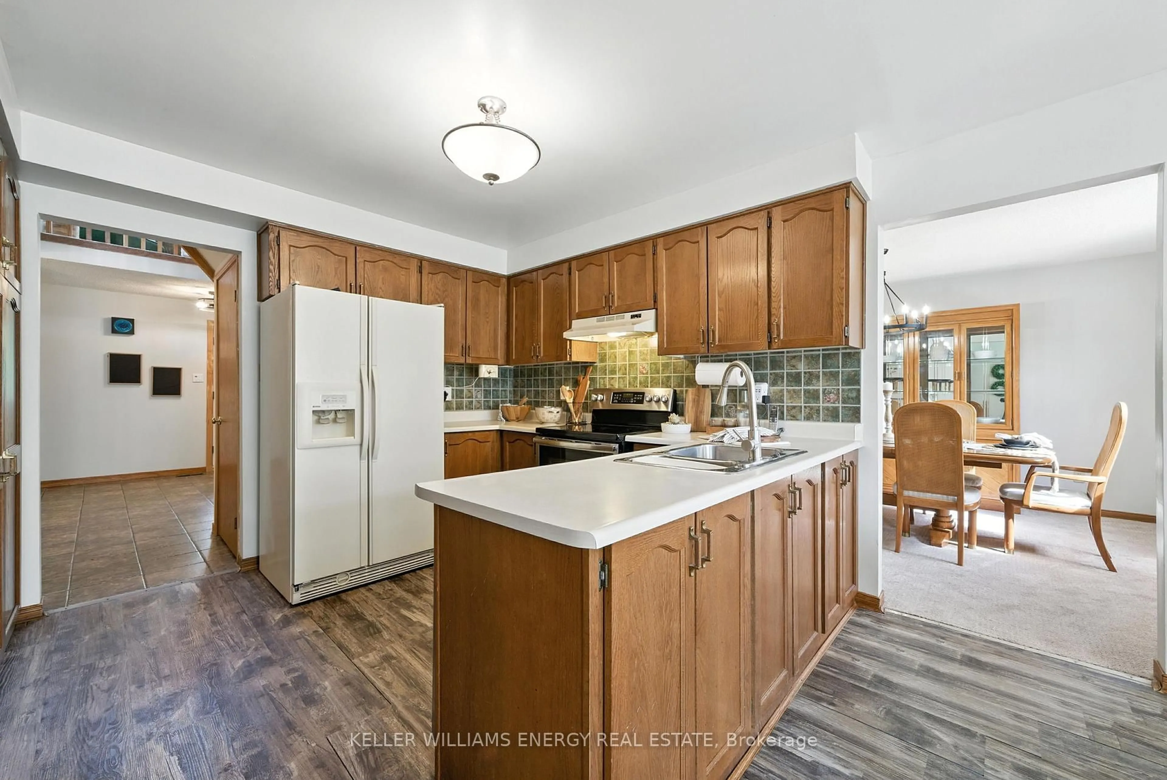 Unknown for 49 Cairns Dr, Markham Ontario L3P 6G9