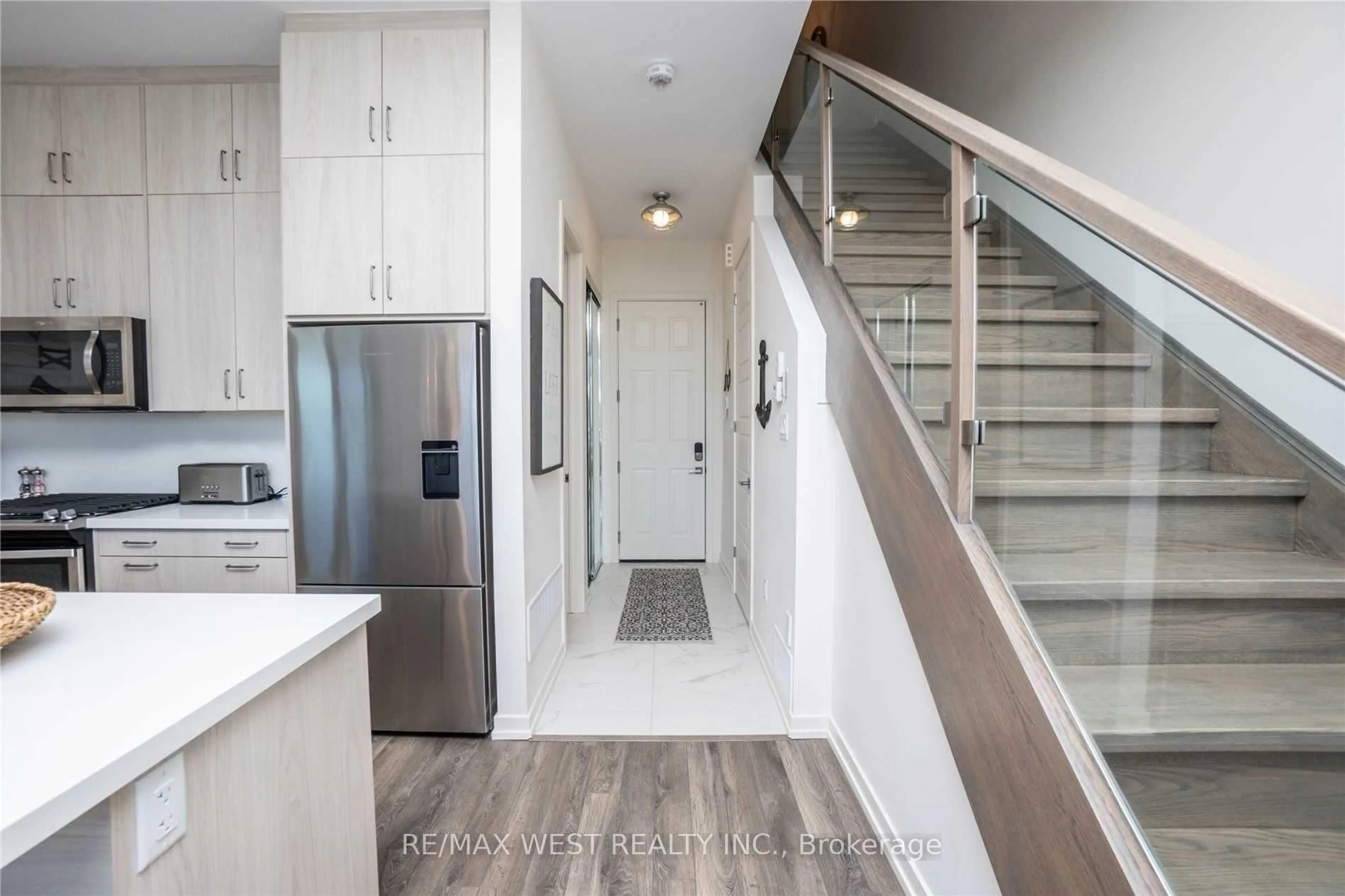 Unknown for 3795 Riva Ave, Innisfil Ontario L9S 3B3