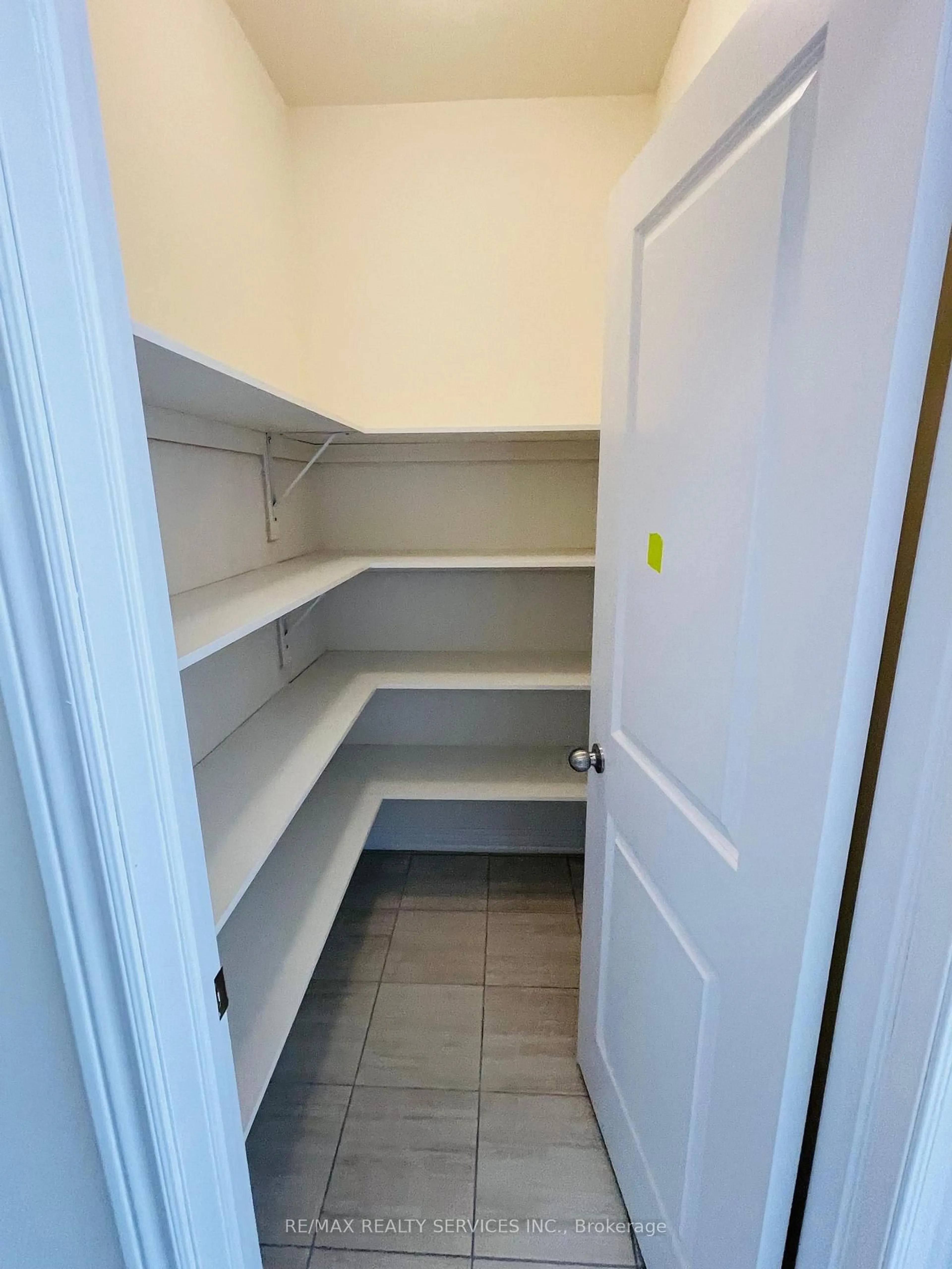 Storage room or clothes room or walk-in closet for 169 Wesmina Ave, Whitchurch-Stouffville Ontario L4A 5A2