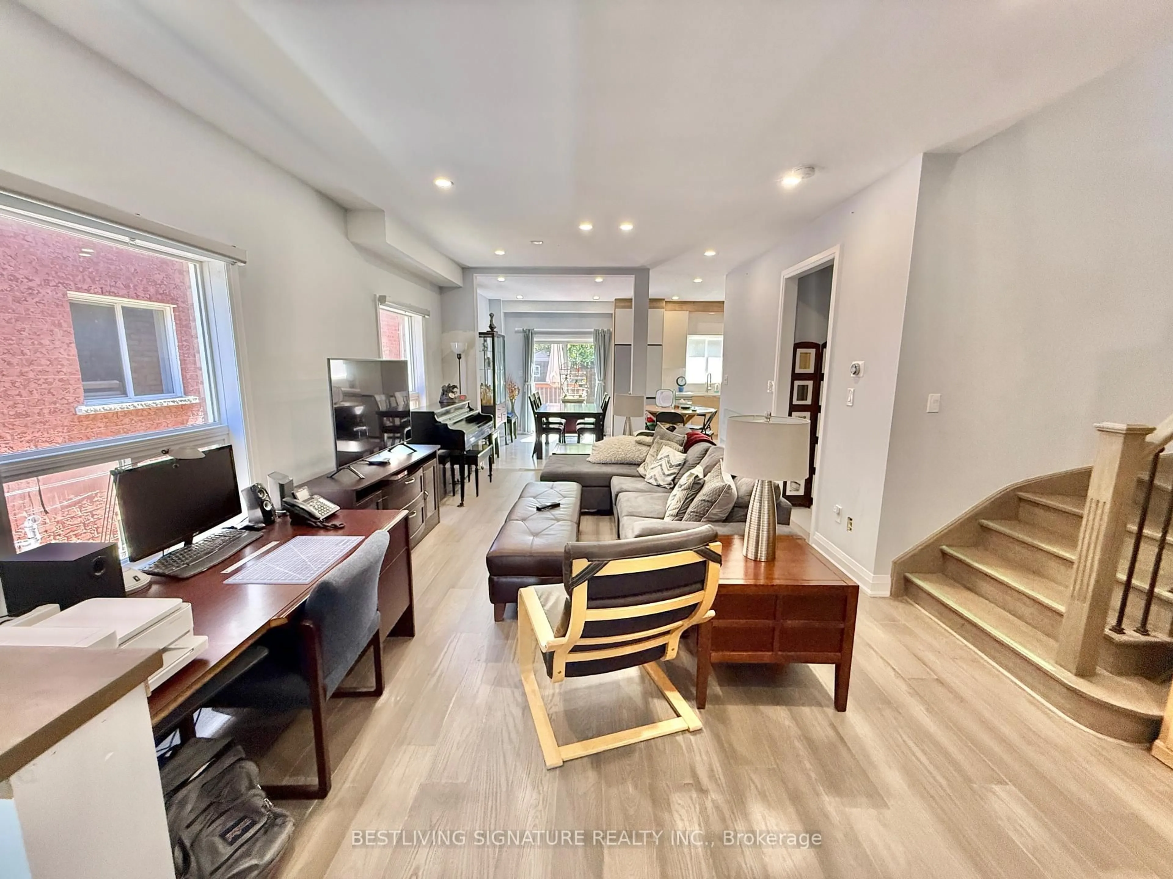Unknown for 103 Antique Dr, Richmond Hill Ontario L4E 4G3