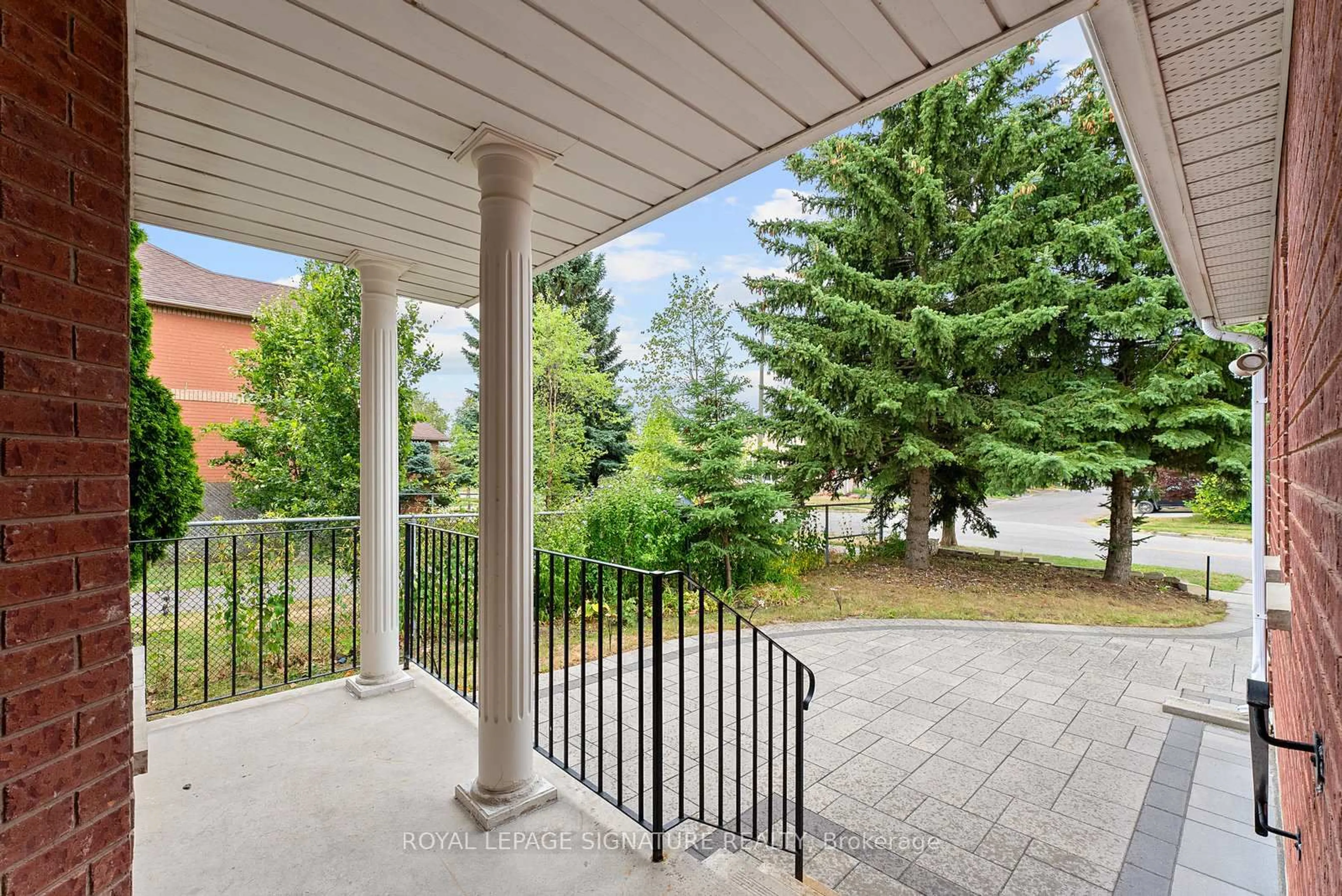 Patio, unknown for 35 Mallory Ave, Markham Ontario L3R 6N9