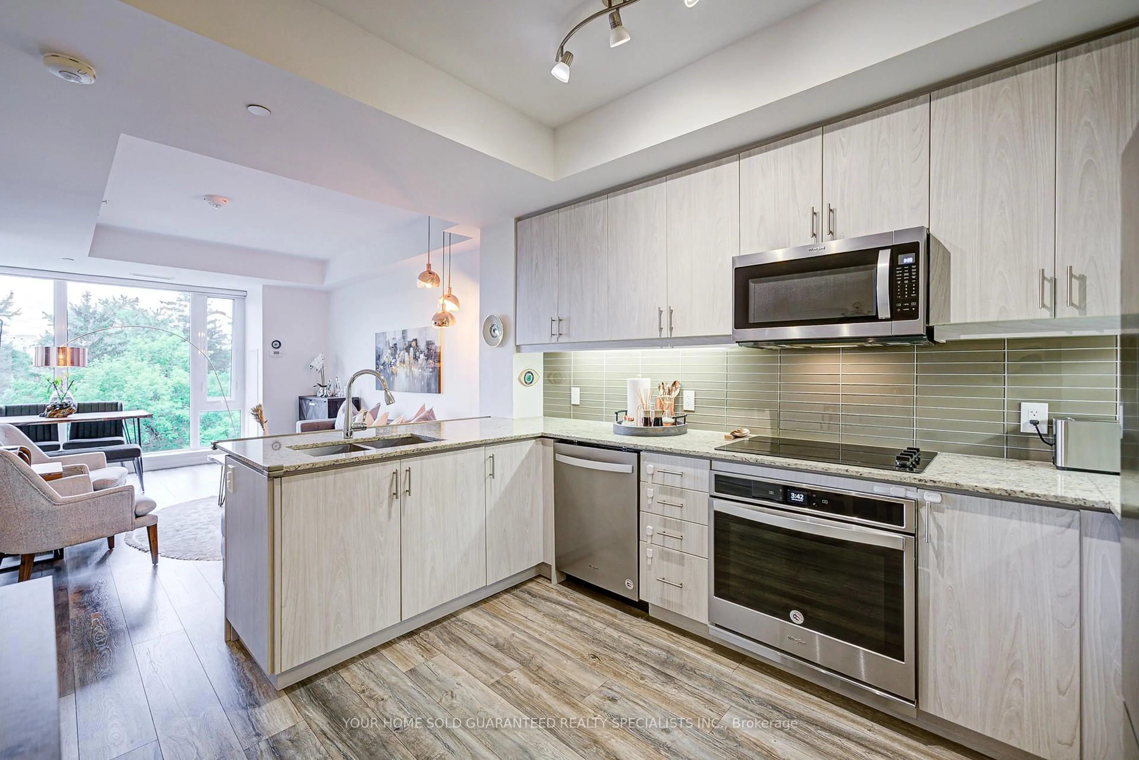 Open concept kitchen, unknown for 9618 Yonge St #318, Richmond Hill Ontario L4C 0X5