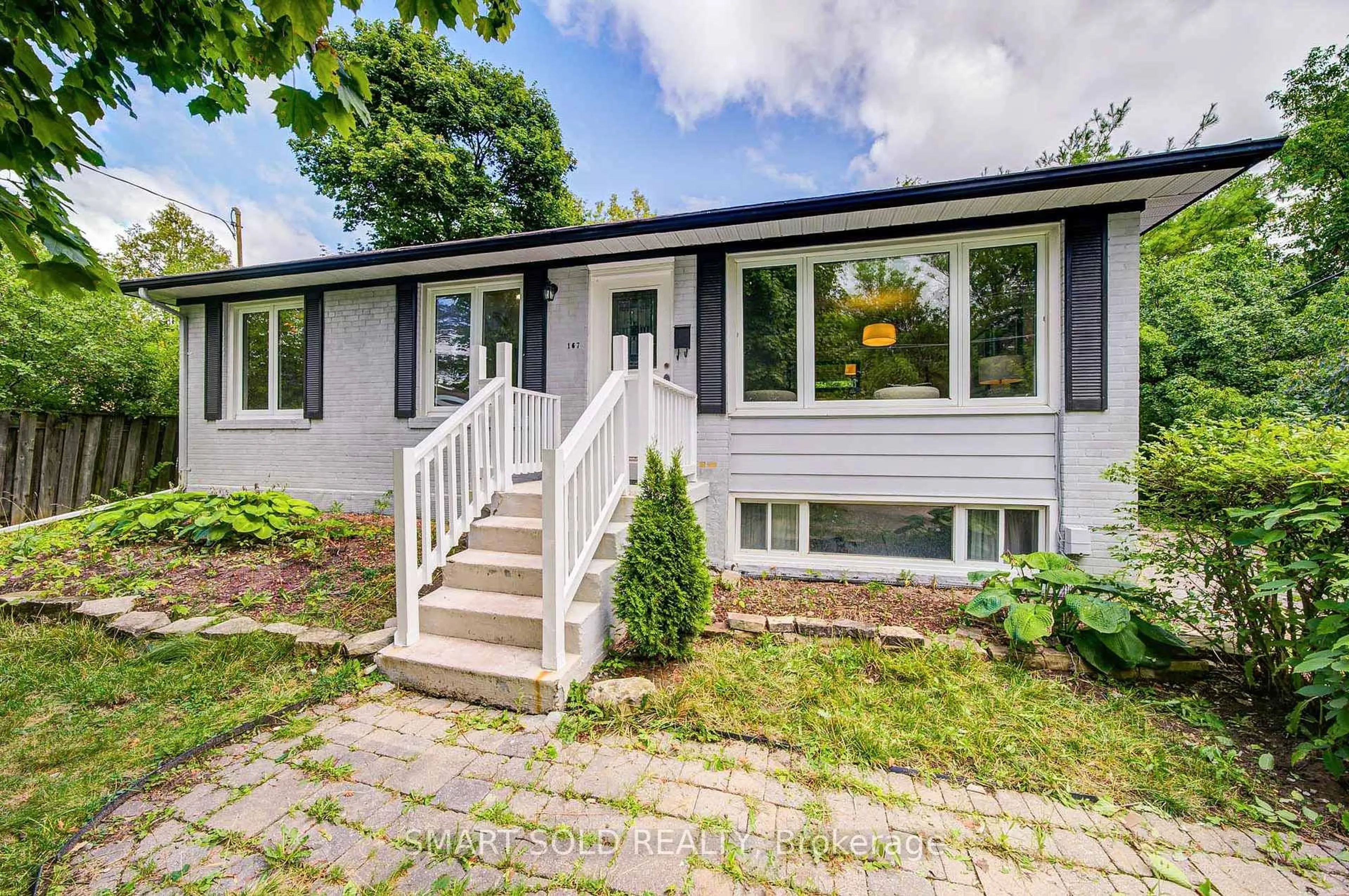 Home with vinyl exterior material, street for 167 Felix Rd, Richmond Hill Ontario L4C 3M8