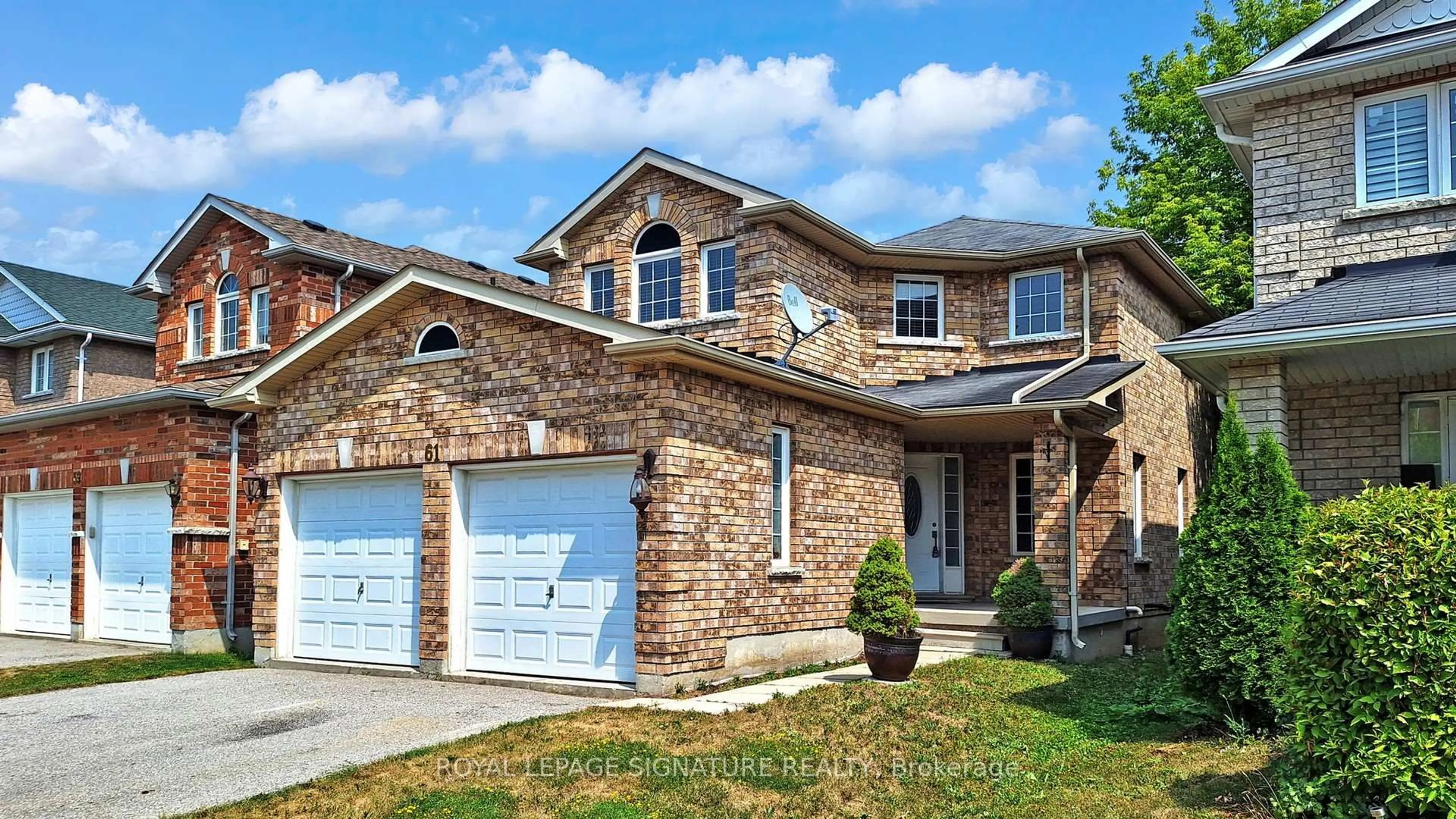 Home with brick exterior material, street for 61 Buchanan Dr, New Tecumseth Ontario L6R 0A1