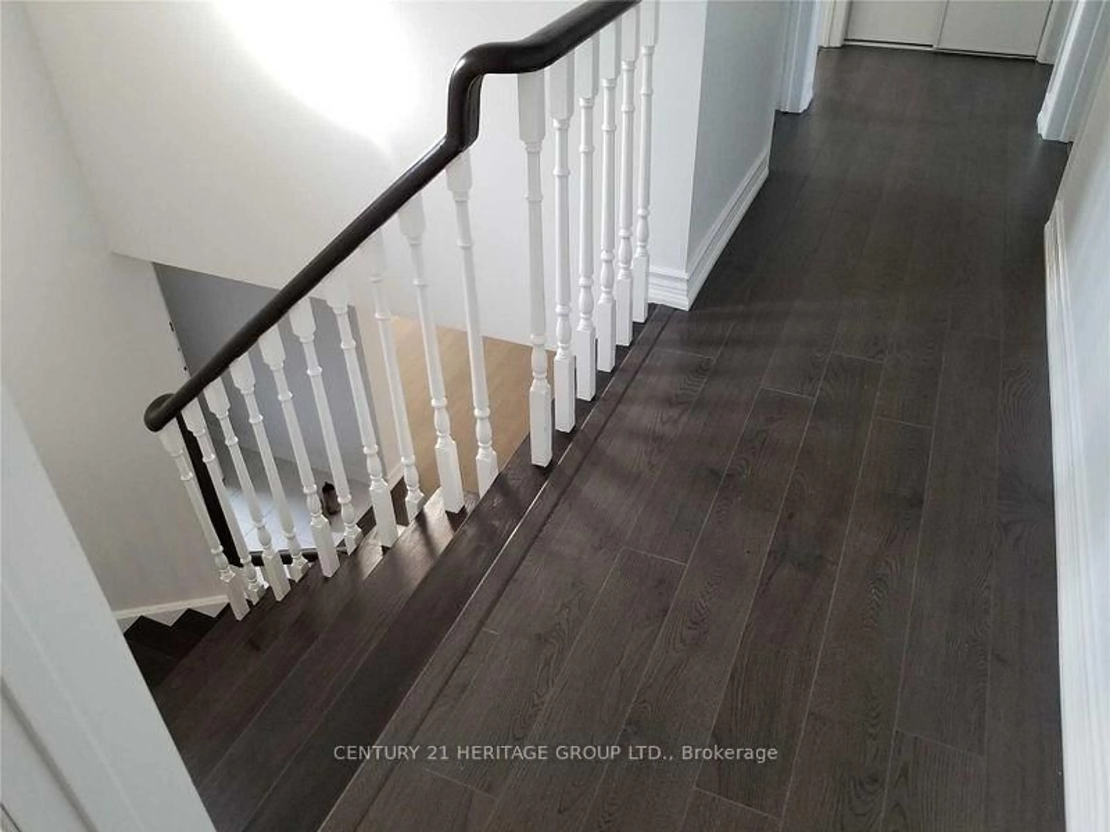 Stairs for 22 Breckonwood Cres, Markham Ontario L3T 5E8