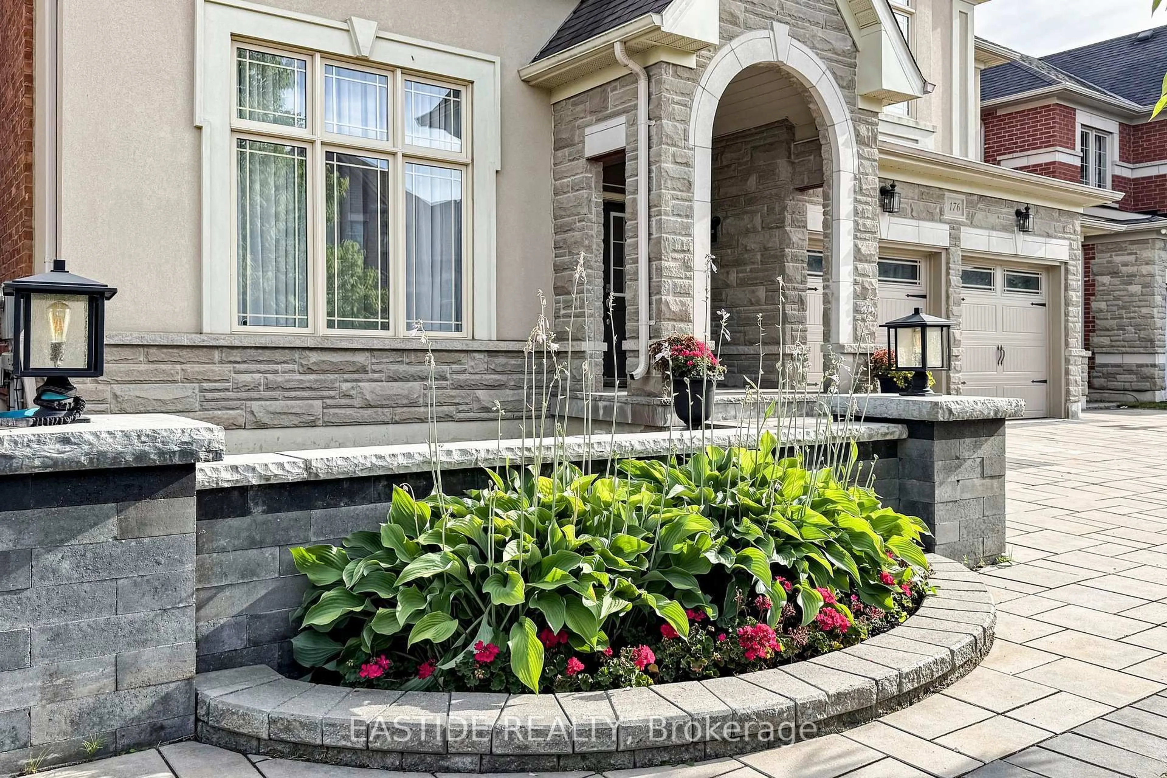 Unknown for 176 Upper Post Rd, Vaughan Ontario L6A 4J9