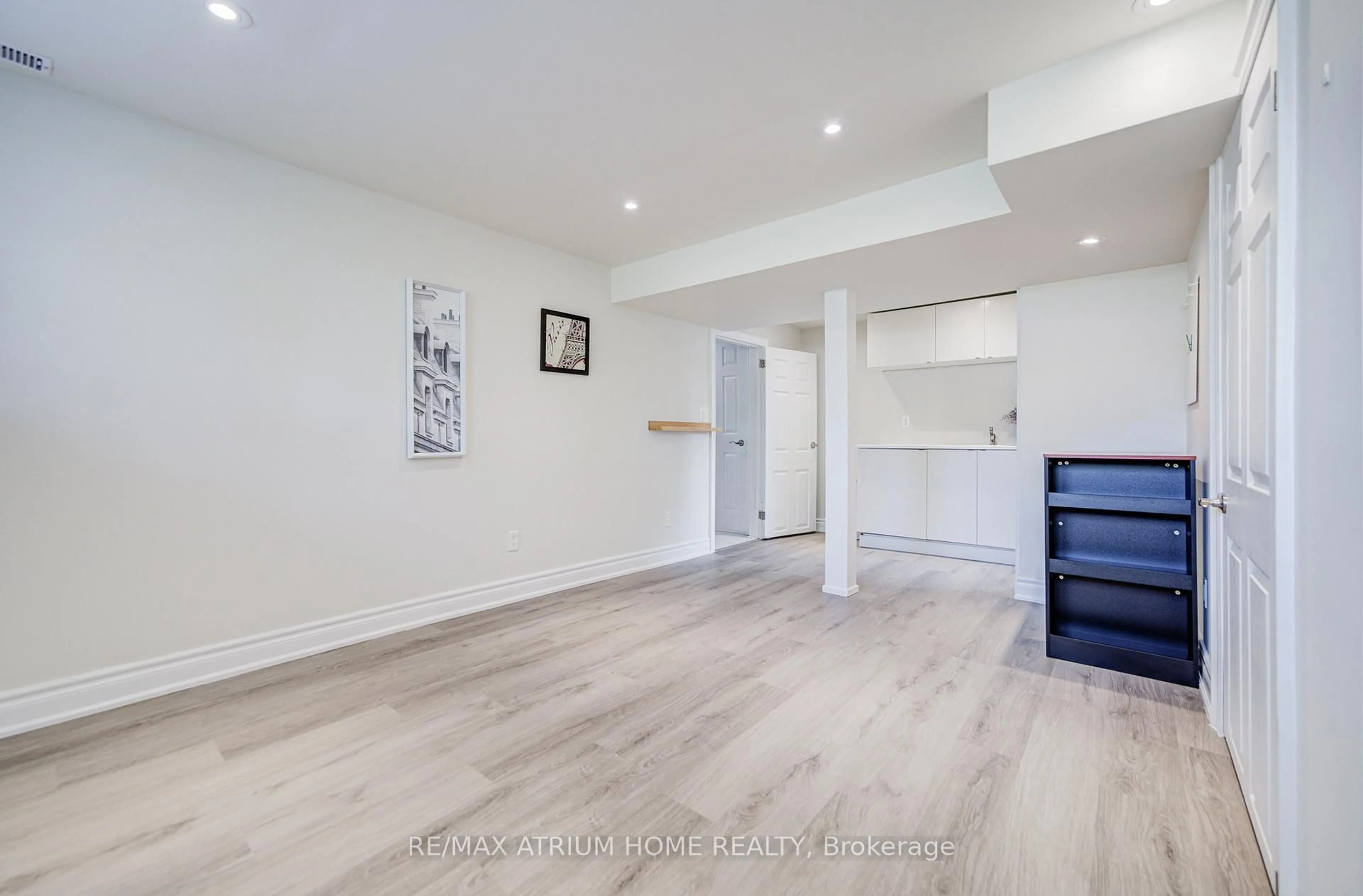 A pic of a room for 29 Starlight Cres, Richmond Hill Ontario L4C 4X3