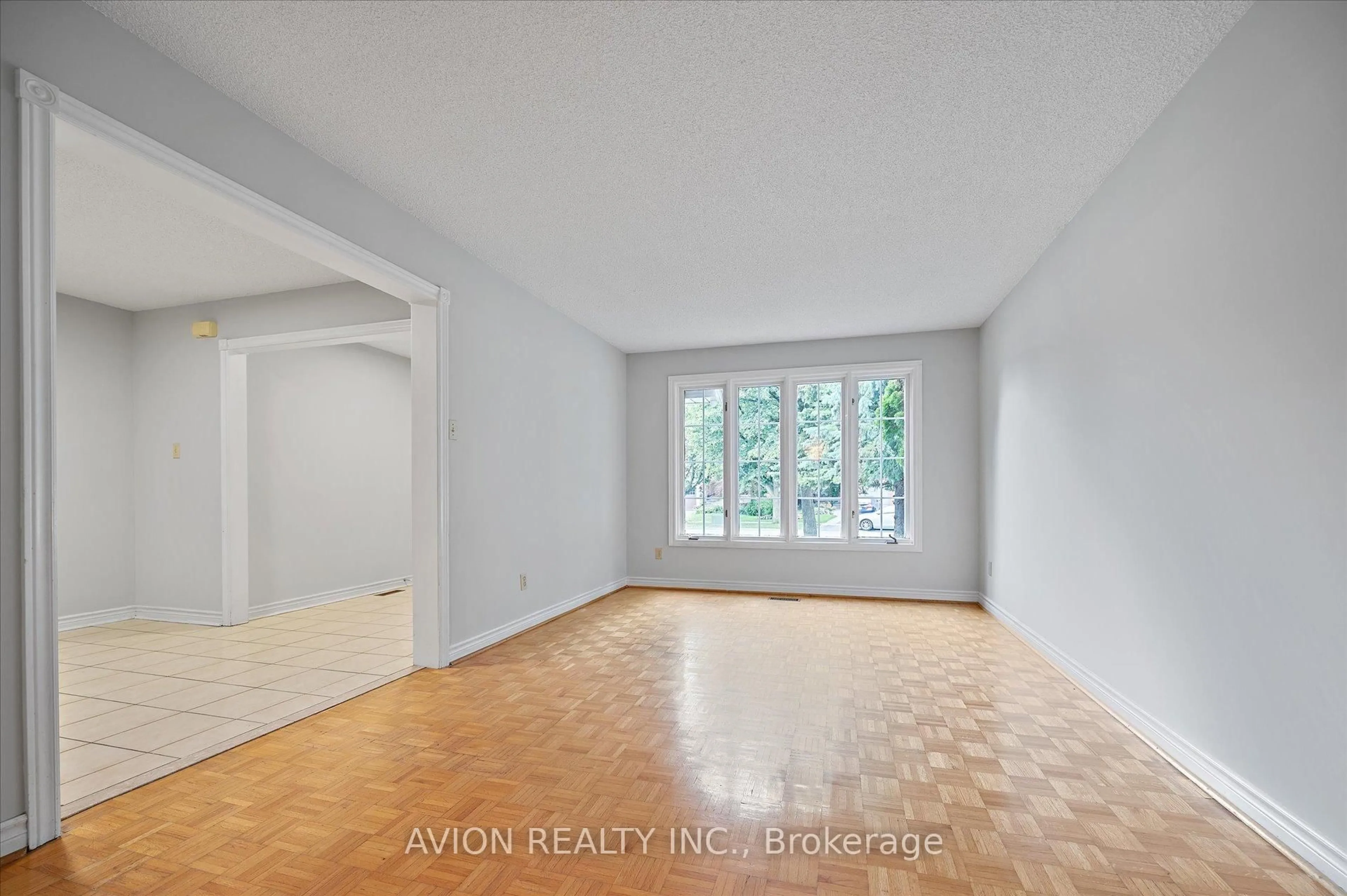 A pic of a room for 226 Westmount Blvd, Vaughan Ontario L4J 7W2
