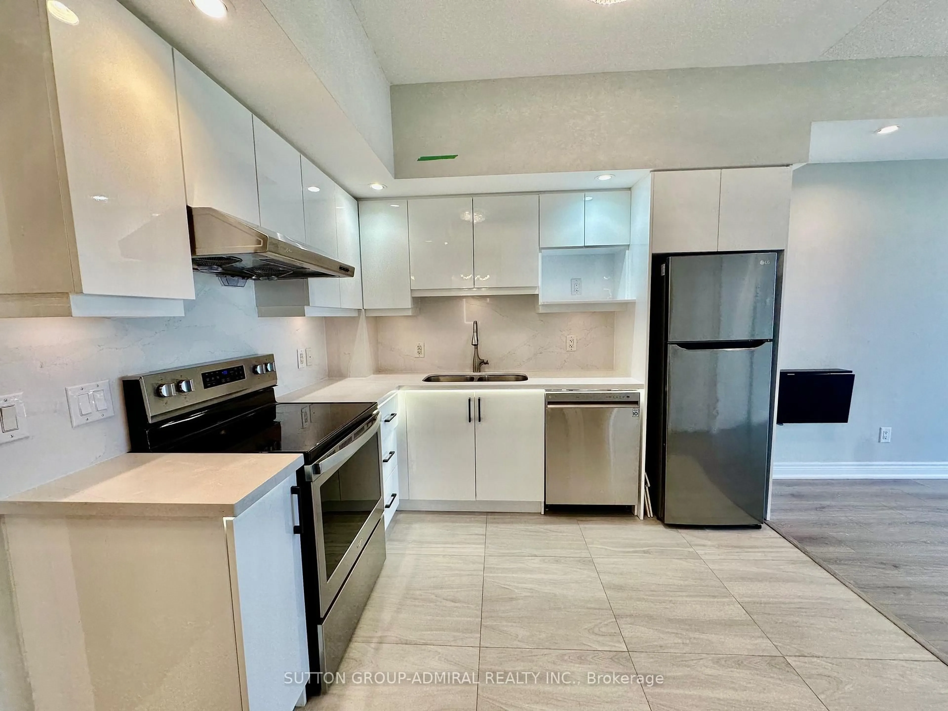 Unknown for 8323 Kennedy Rd #625, Markham Ontario L3R 5W7