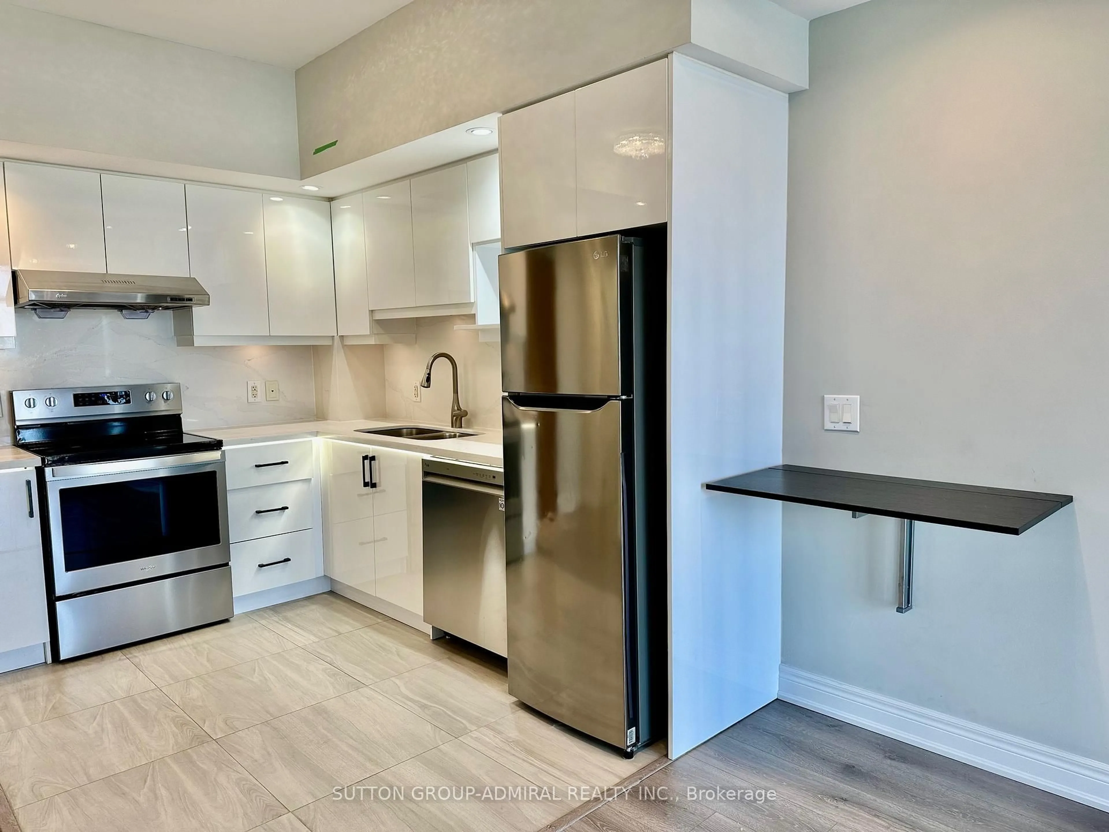 Unknown for 8323 Kennedy Rd #625, Markham Ontario L3R 5W7