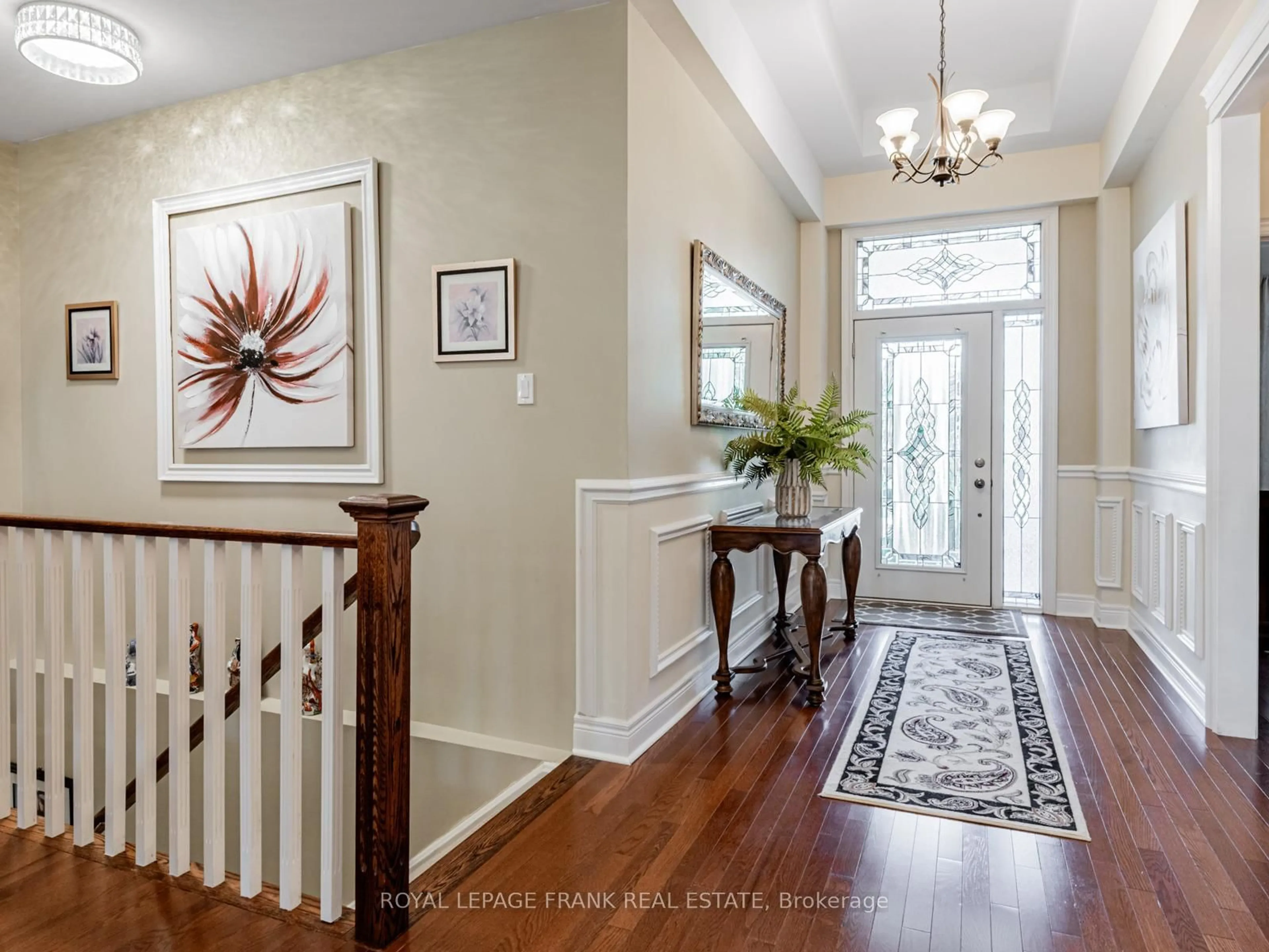 Indoor entryway for 3 Little Ben, Whitchurch-Stouffville Ontario L4A 0K5