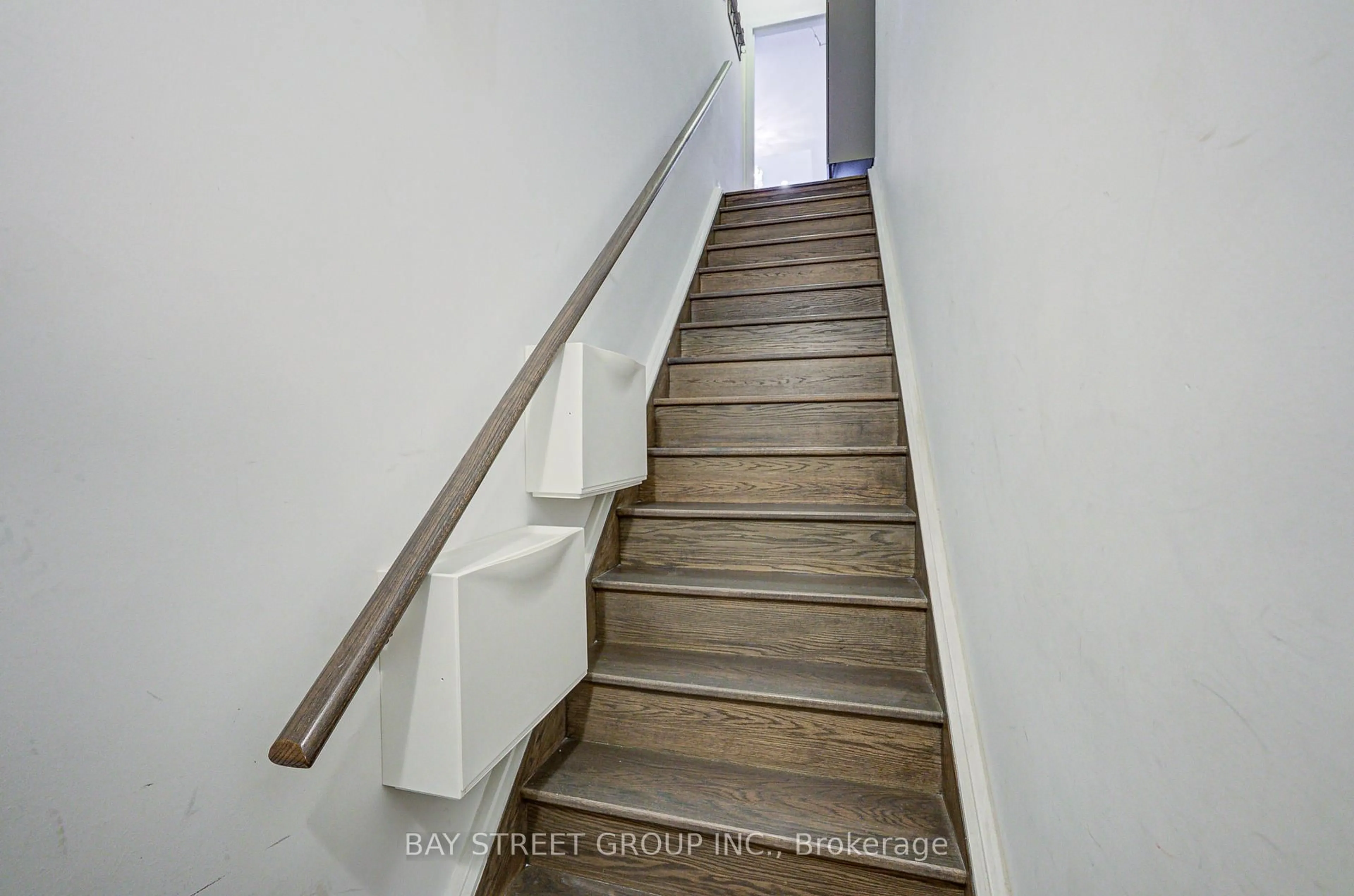 Stairs for 196 Pine Grove Rd #3, Vaughan Ontario L4L 0H8