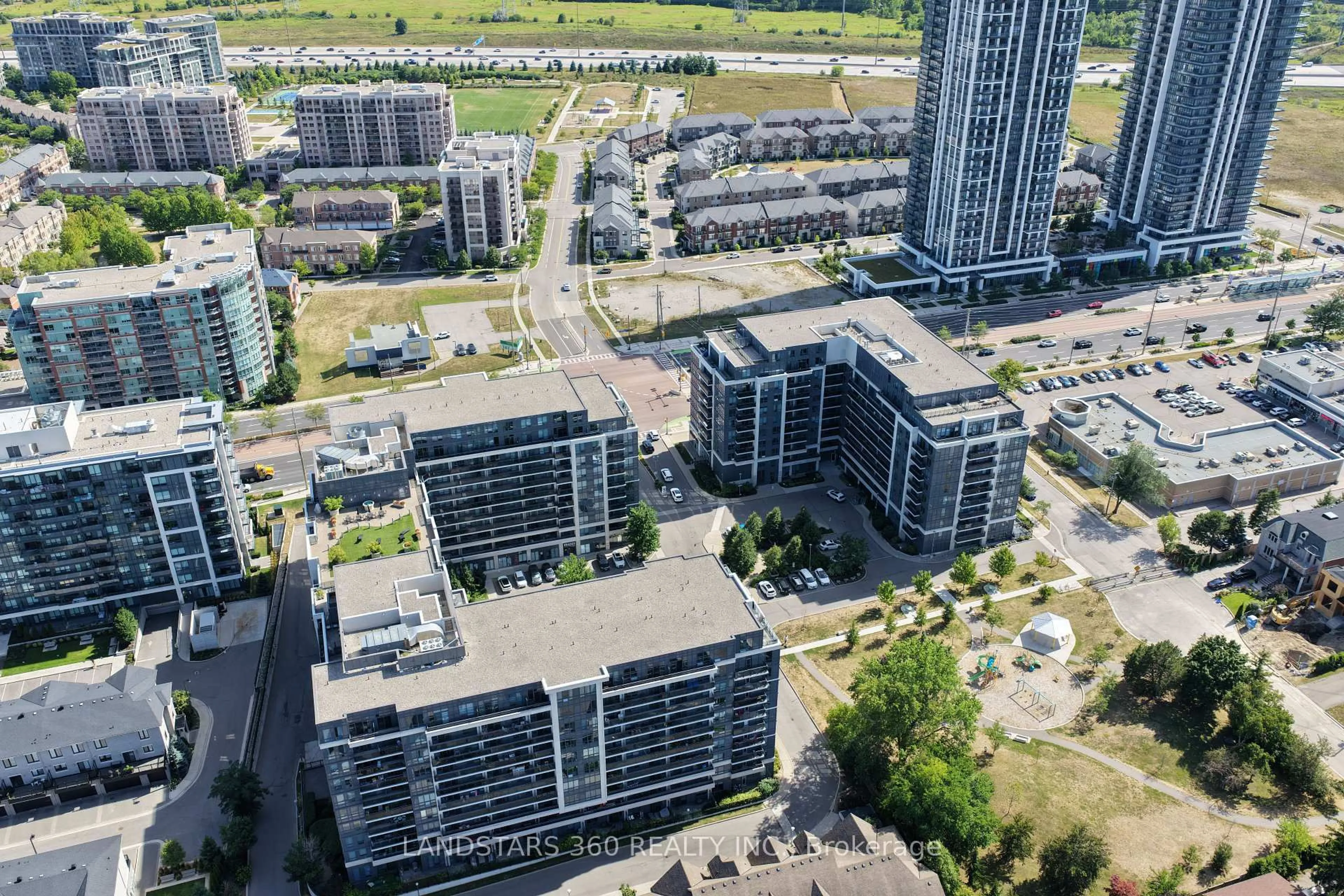 A pic from outside/outdoor area/front of a property/back of a property/a pic from drone, city buildings view from balcony for 376 Highway 7 Ave #920, Richmond Hill Ontario L4B 0C7