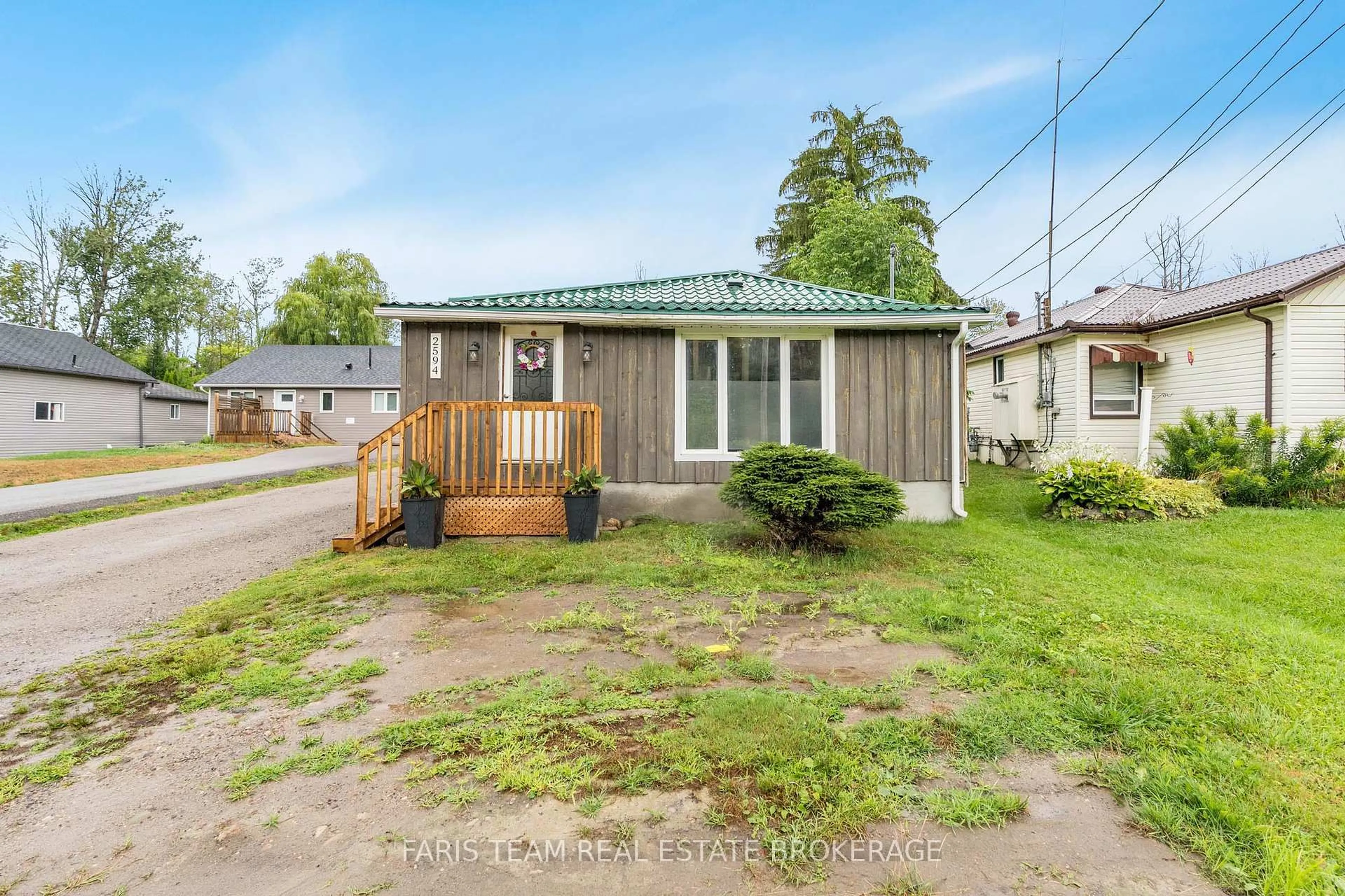Shed for 2594 25th Sdrd, Innisfil Ontario L9S 3T4