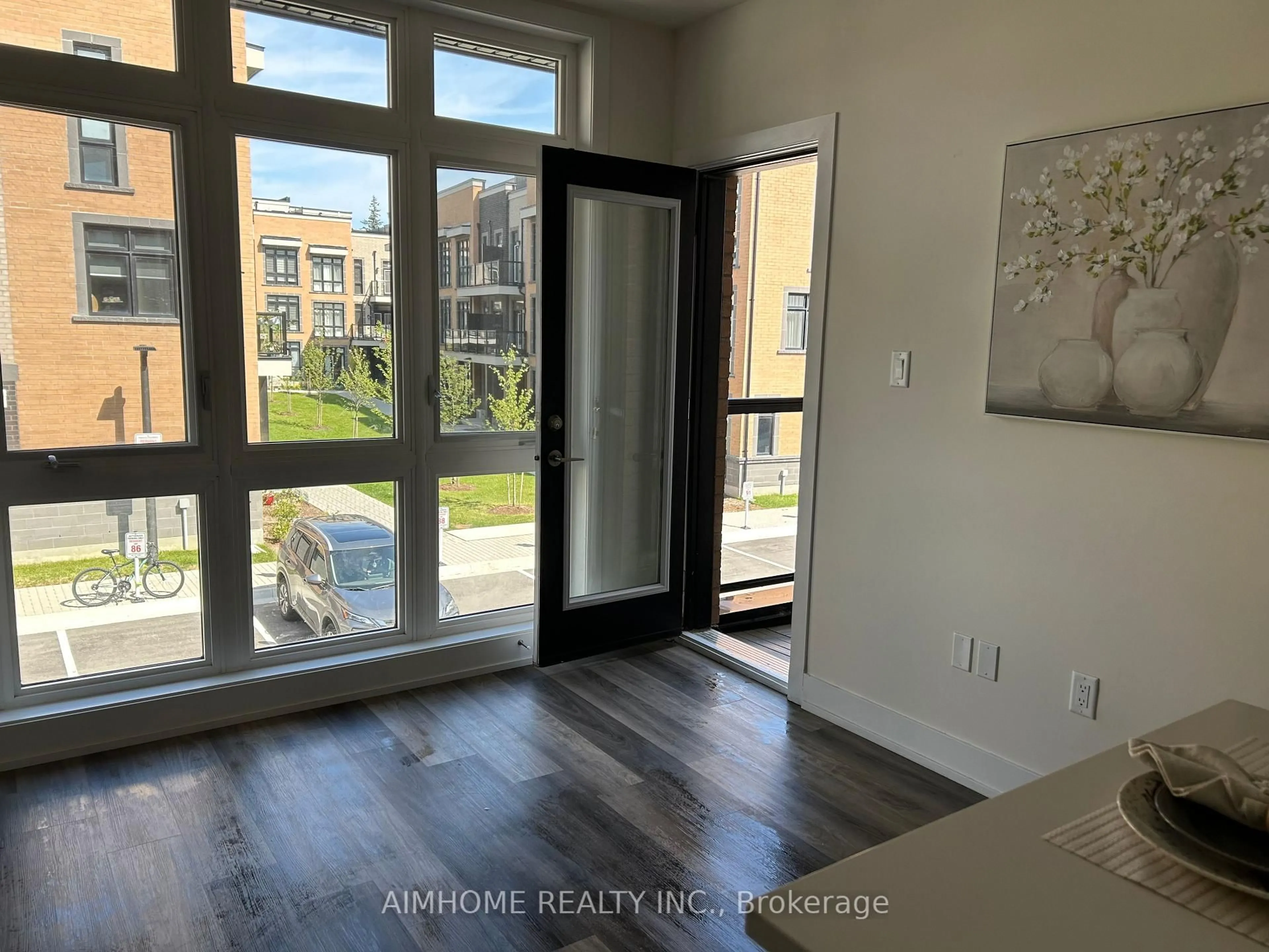 A pic of a room for 7 Phelps Lane #2, Richmond Hill Ontario L4E 1J4