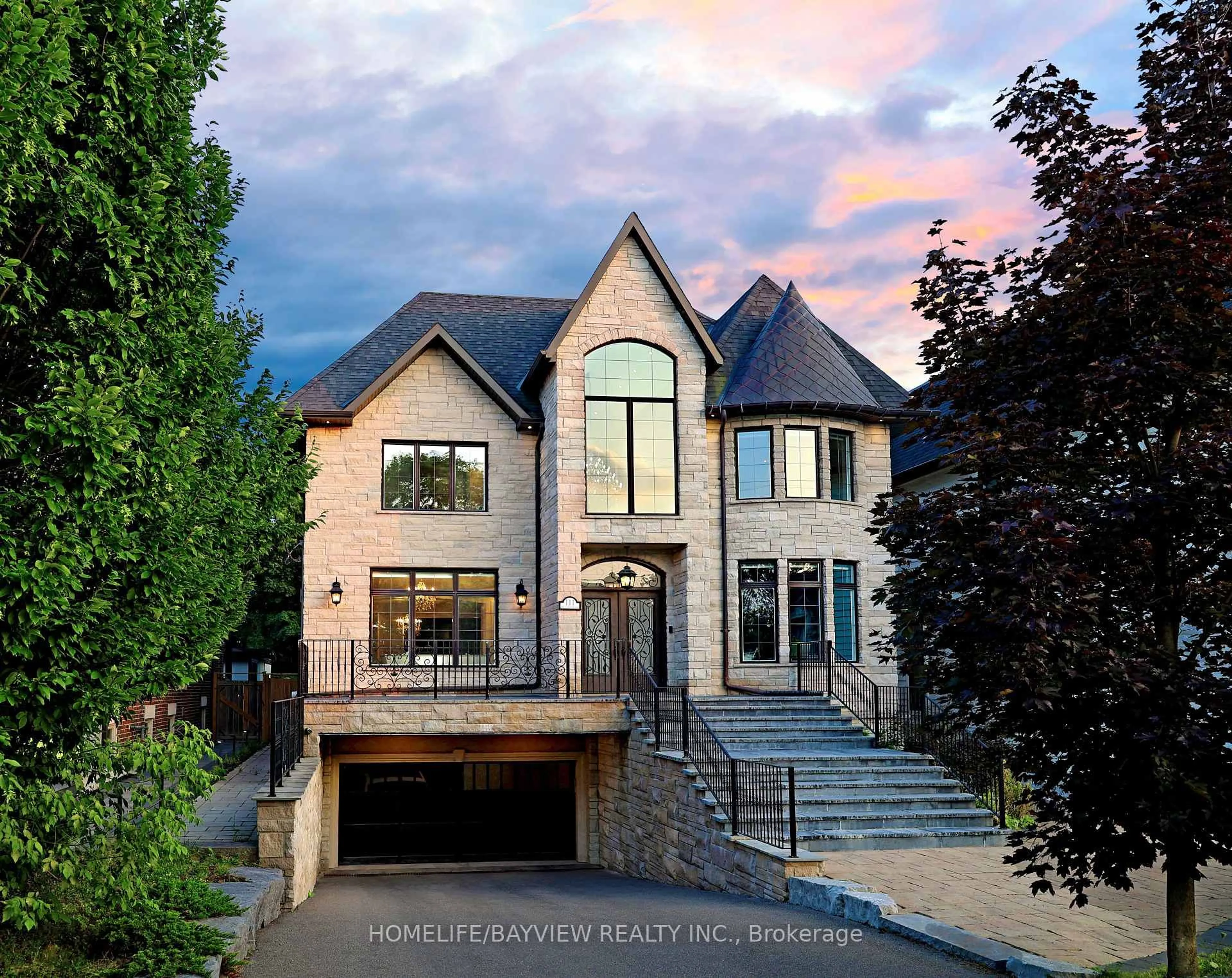 Home with brick exterior material, street for 111 Hillview Rd, Aurora Ontario L4G 2M6