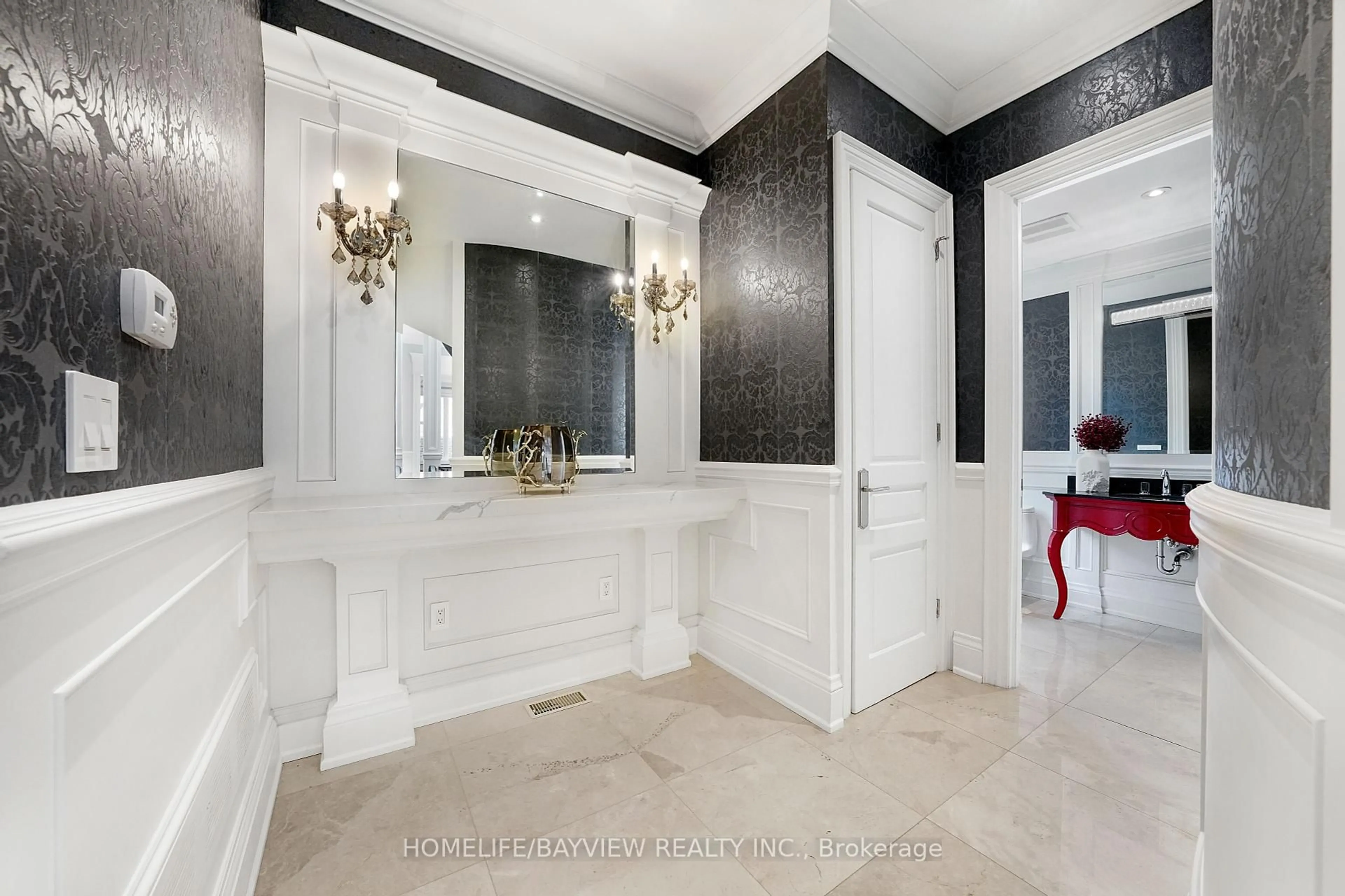 Unknown for 111 Hillview Rd, Aurora Ontario L4G 2M6