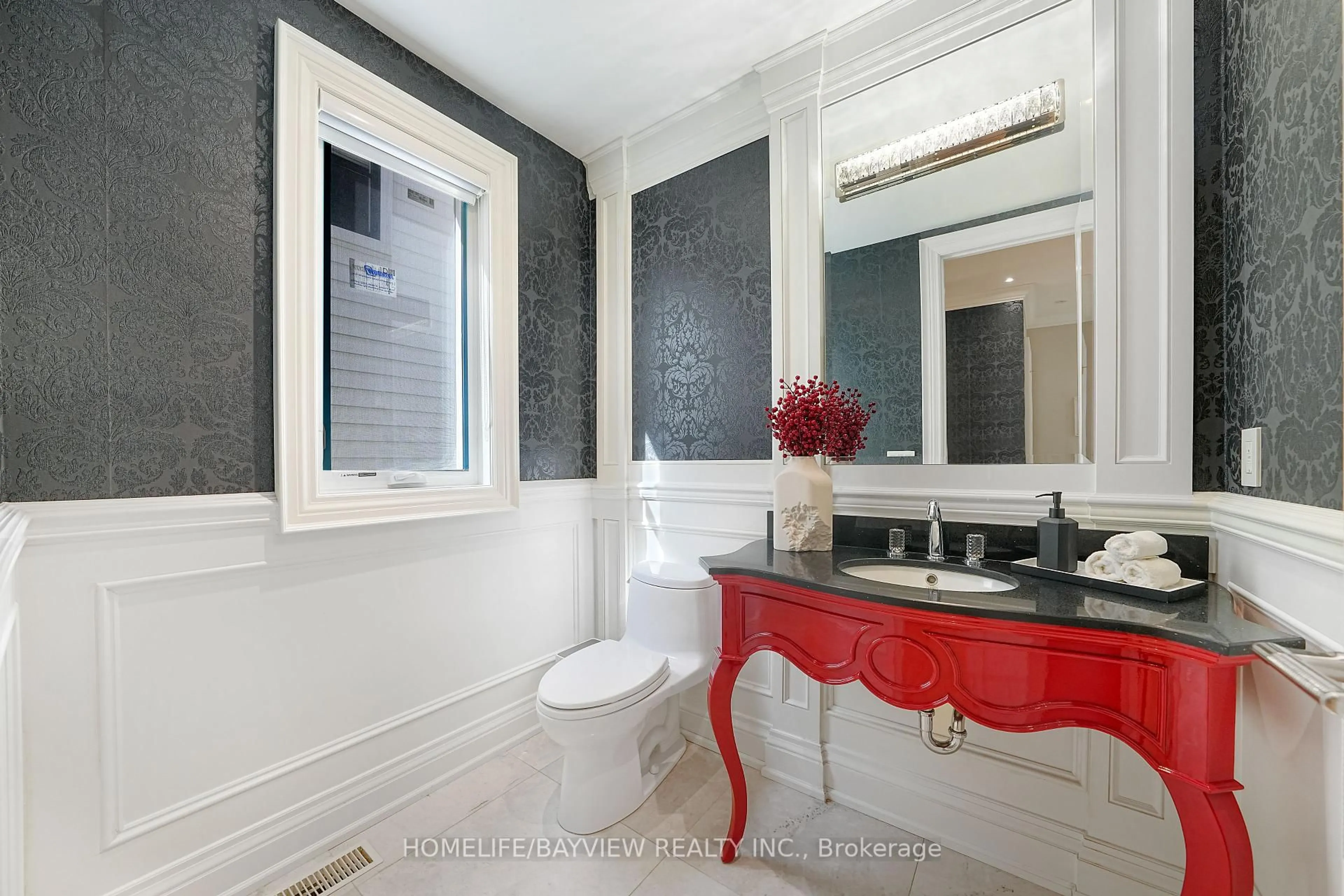Contemporary bathroom, ceramic/tile floor for 111 Hillview Rd, Aurora Ontario L4G 2M6