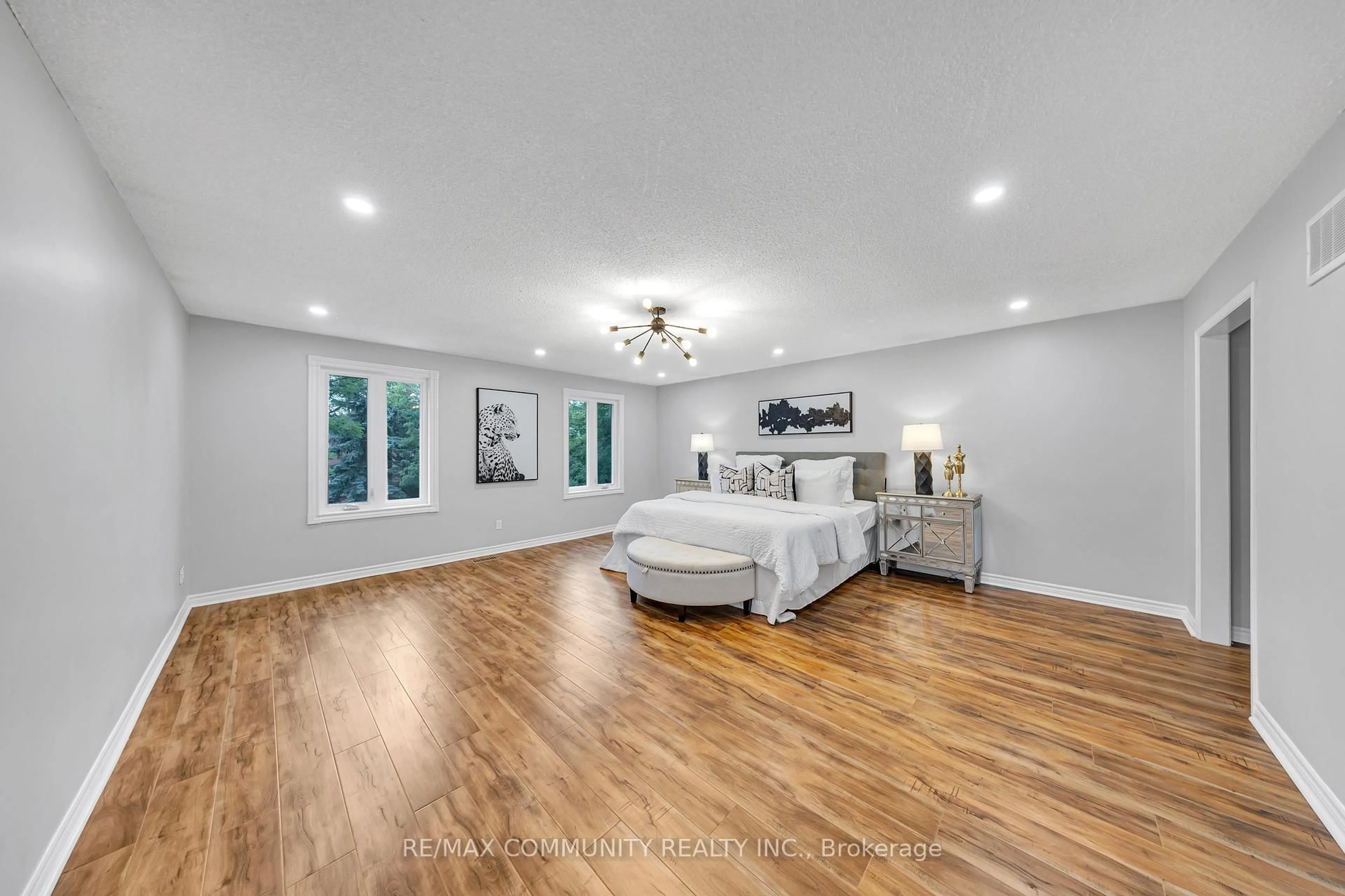 Unknown for 71 Nightstar Dr, Richmond Hill Ontario L4C 8H5