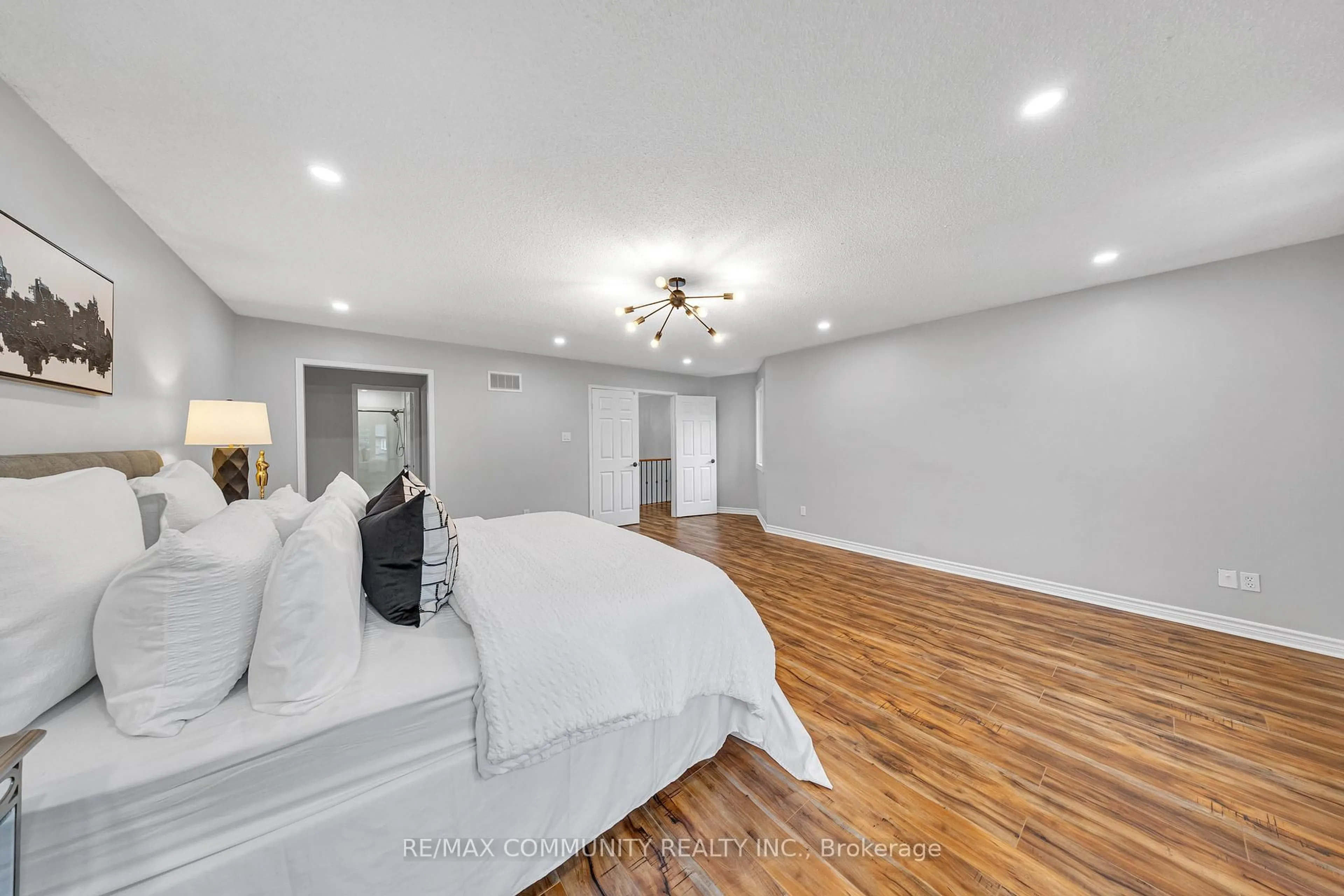 A pic of a room for 71 Nightstar Dr, Richmond Hill Ontario L4C 8H5