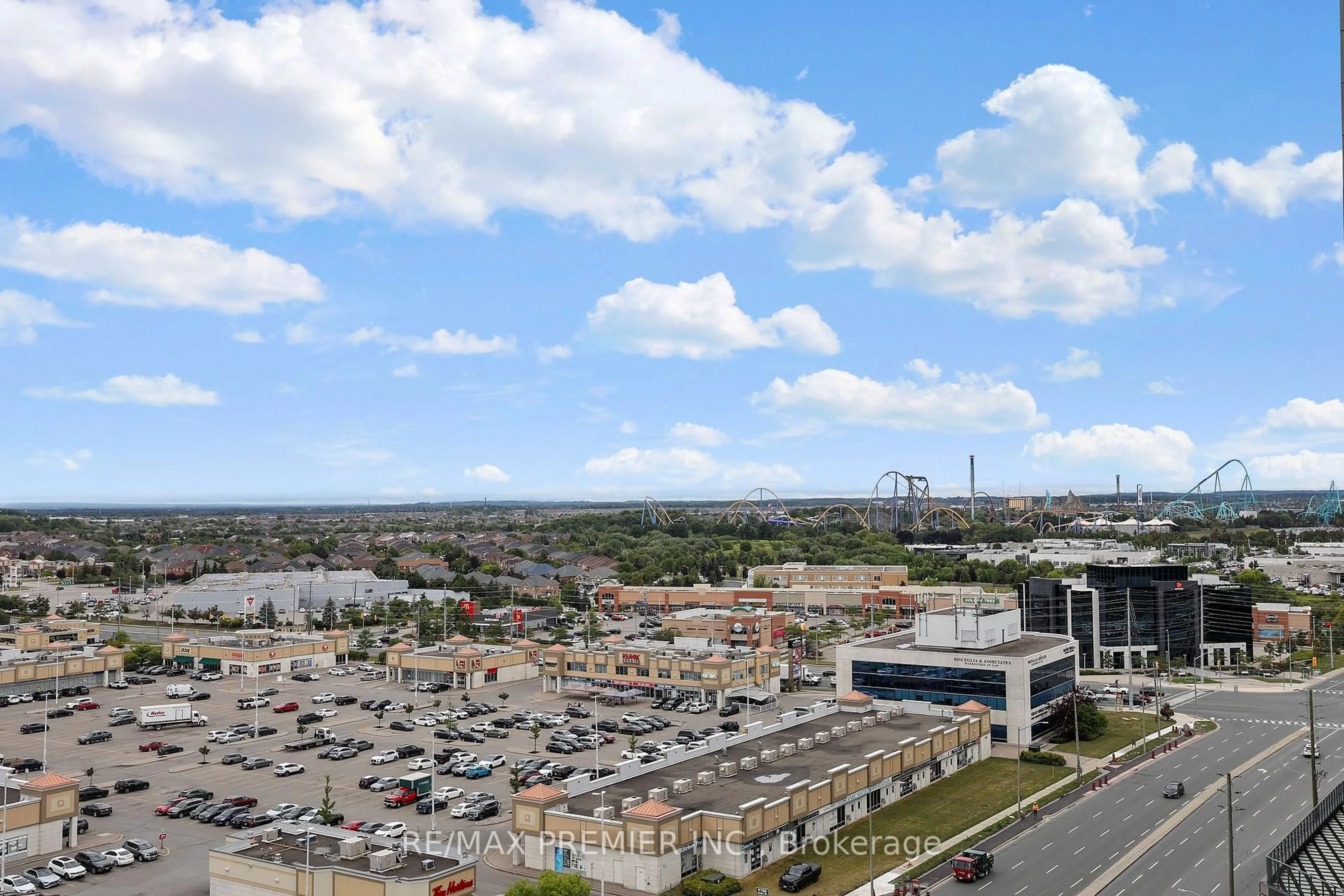 A pic from outside/outdoor area/front of a property/back of a property/a pic from drone, city buildings view from balcony for 9085 Jane St #1411, Vaughan Ontario L4K 0L8