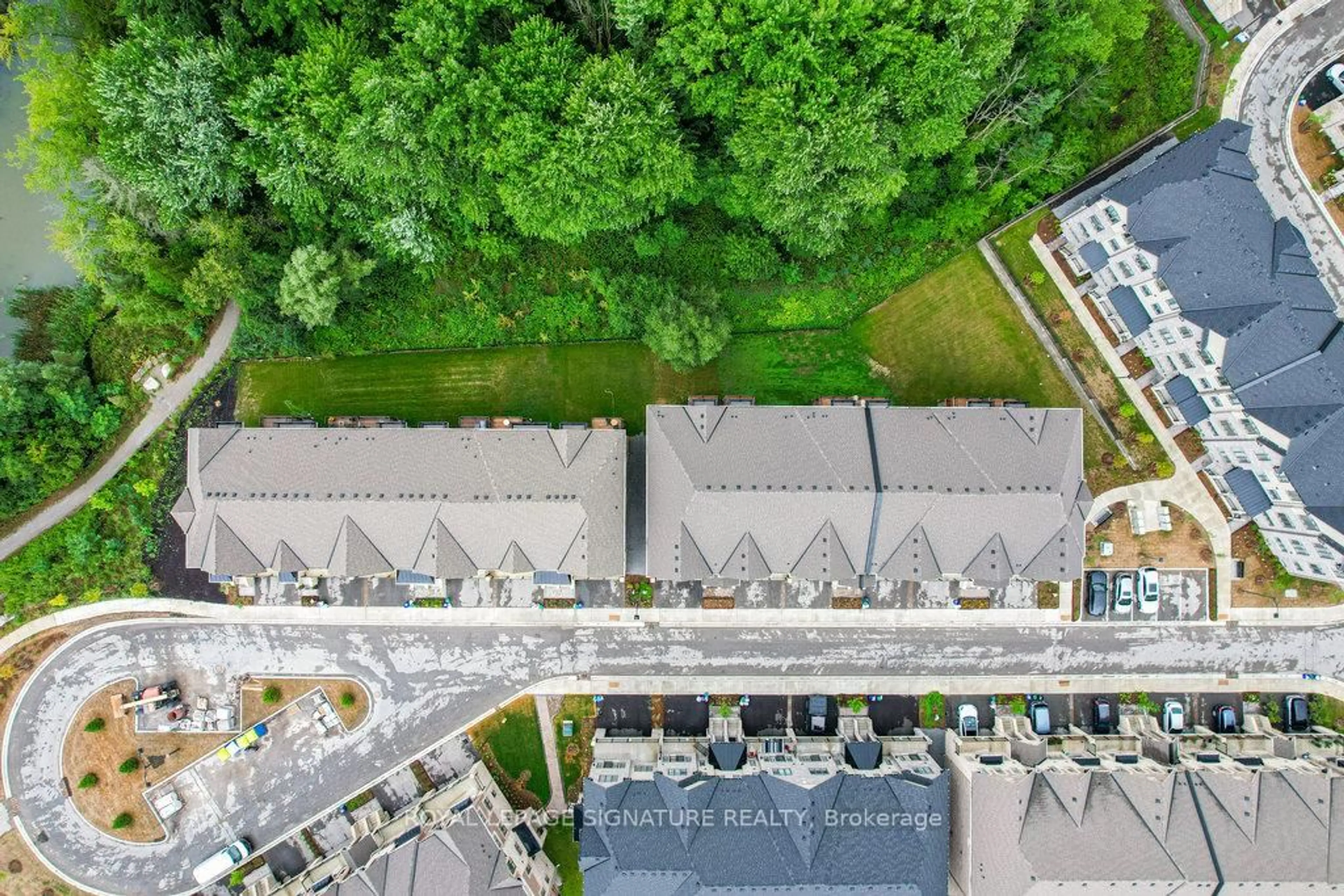 A pic from outside/outdoor area/front of a property/back of a property/a pic from drone, street for 80 West Village Lane, Markham Ontario L6C 3L5
