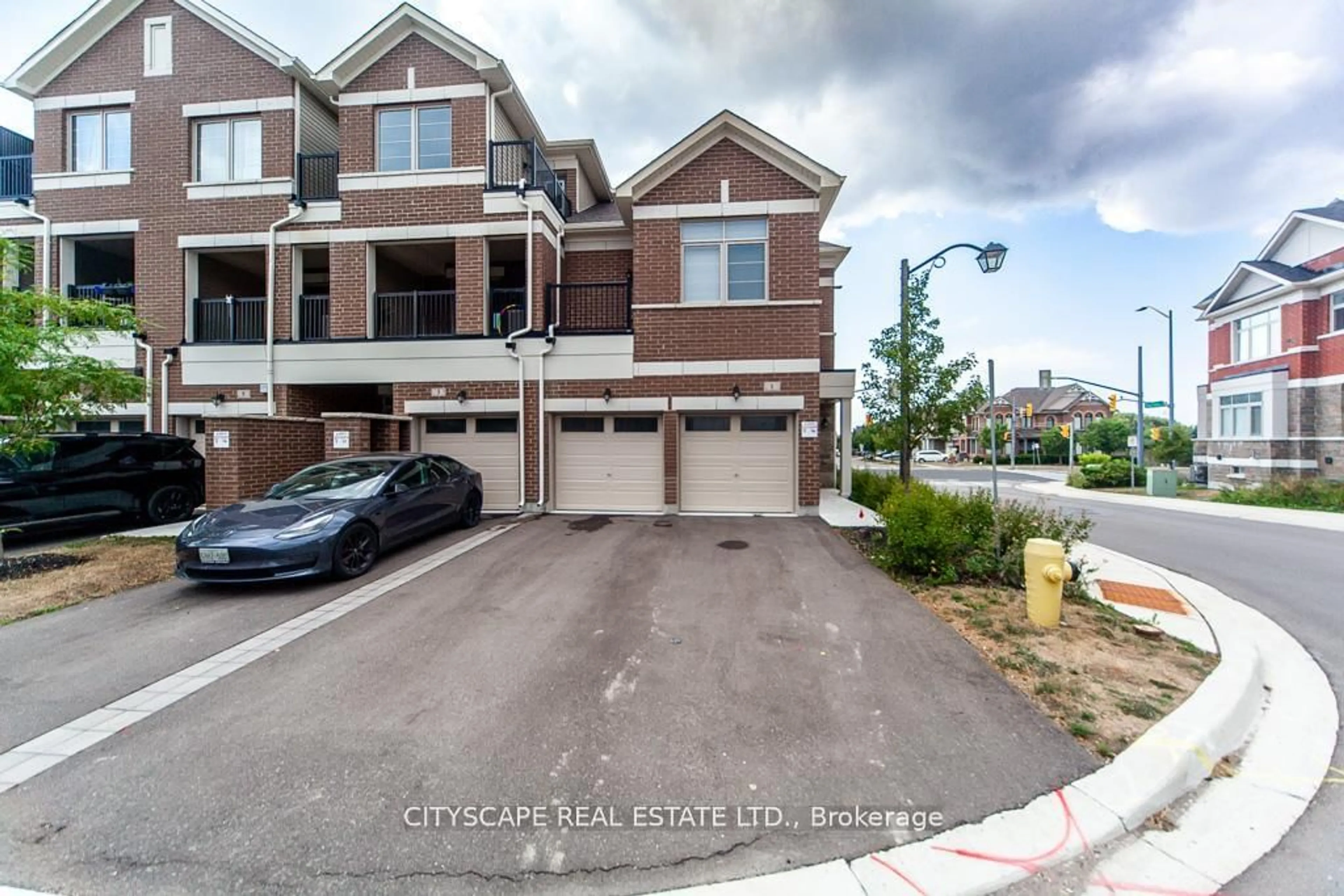 A pic from outside/outdoor area/front of a property/back of a property/a pic from drone, street for 1 Carneros Way, Markham Ontario L6B 1R2