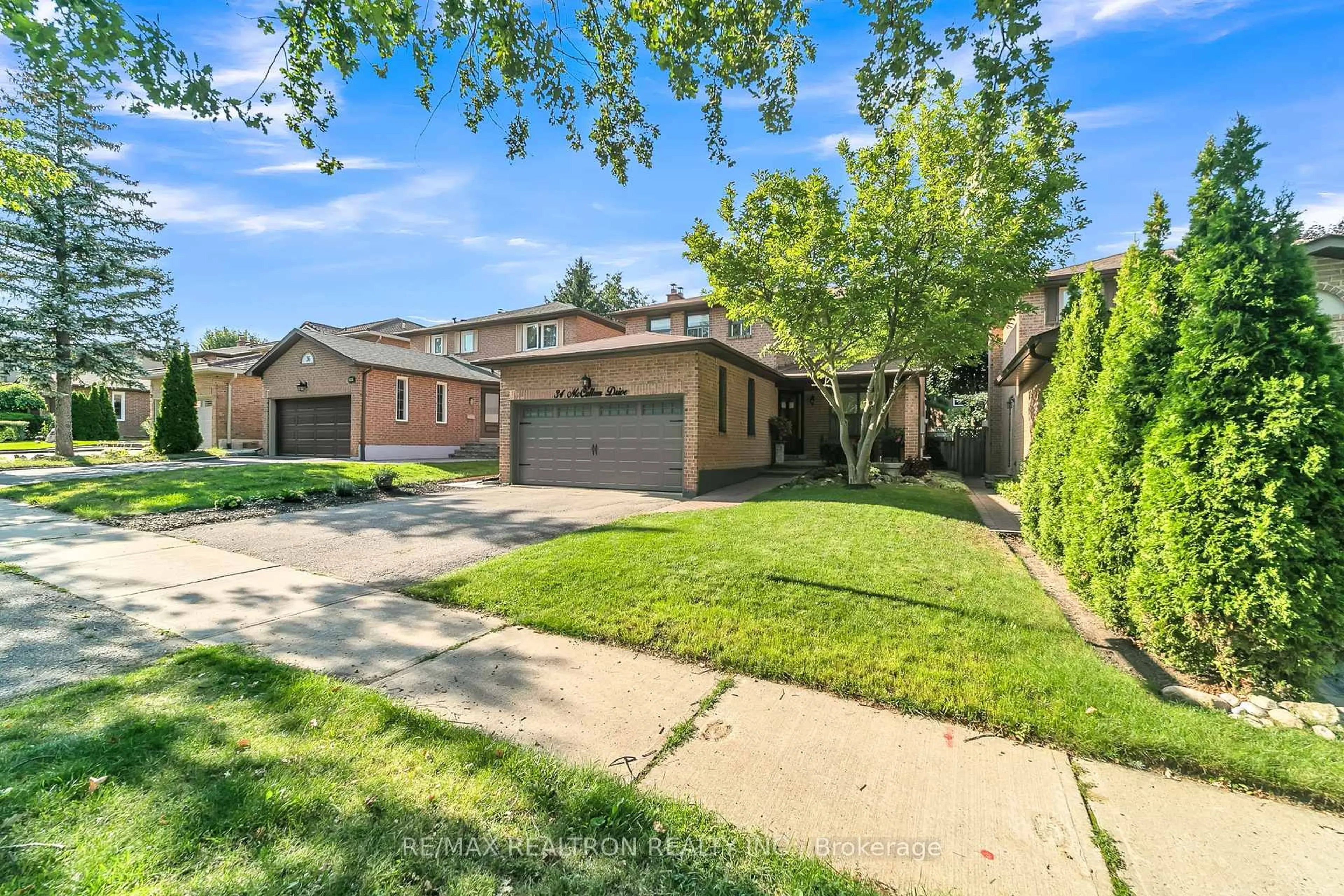 Home with brick exterior material, street for 34 Mccallum Dr, Richmond Hill Ontario L4C 7S9
