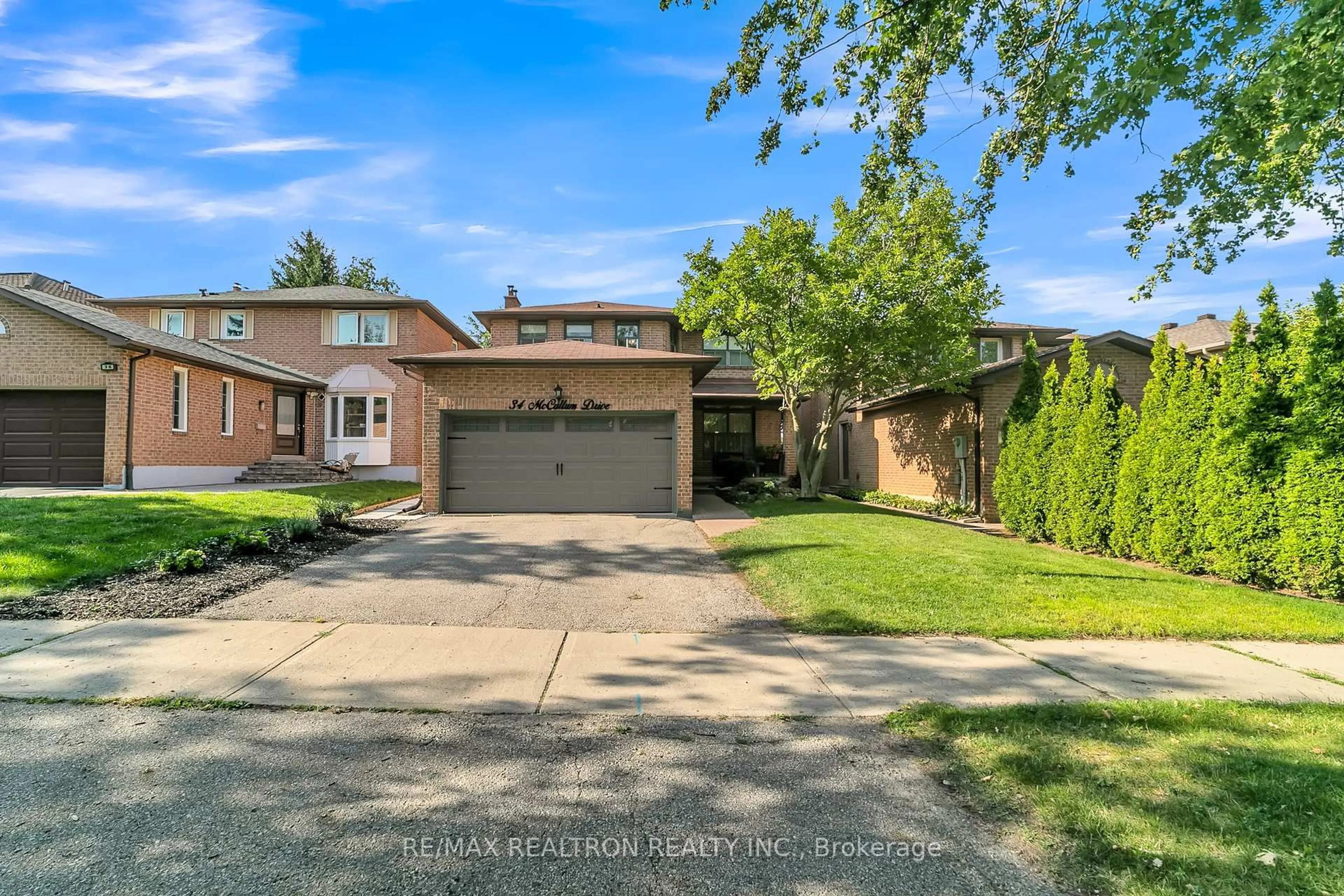 Unknown for 34 Mccallum Dr, Richmond Hill Ontario L4C 7S9