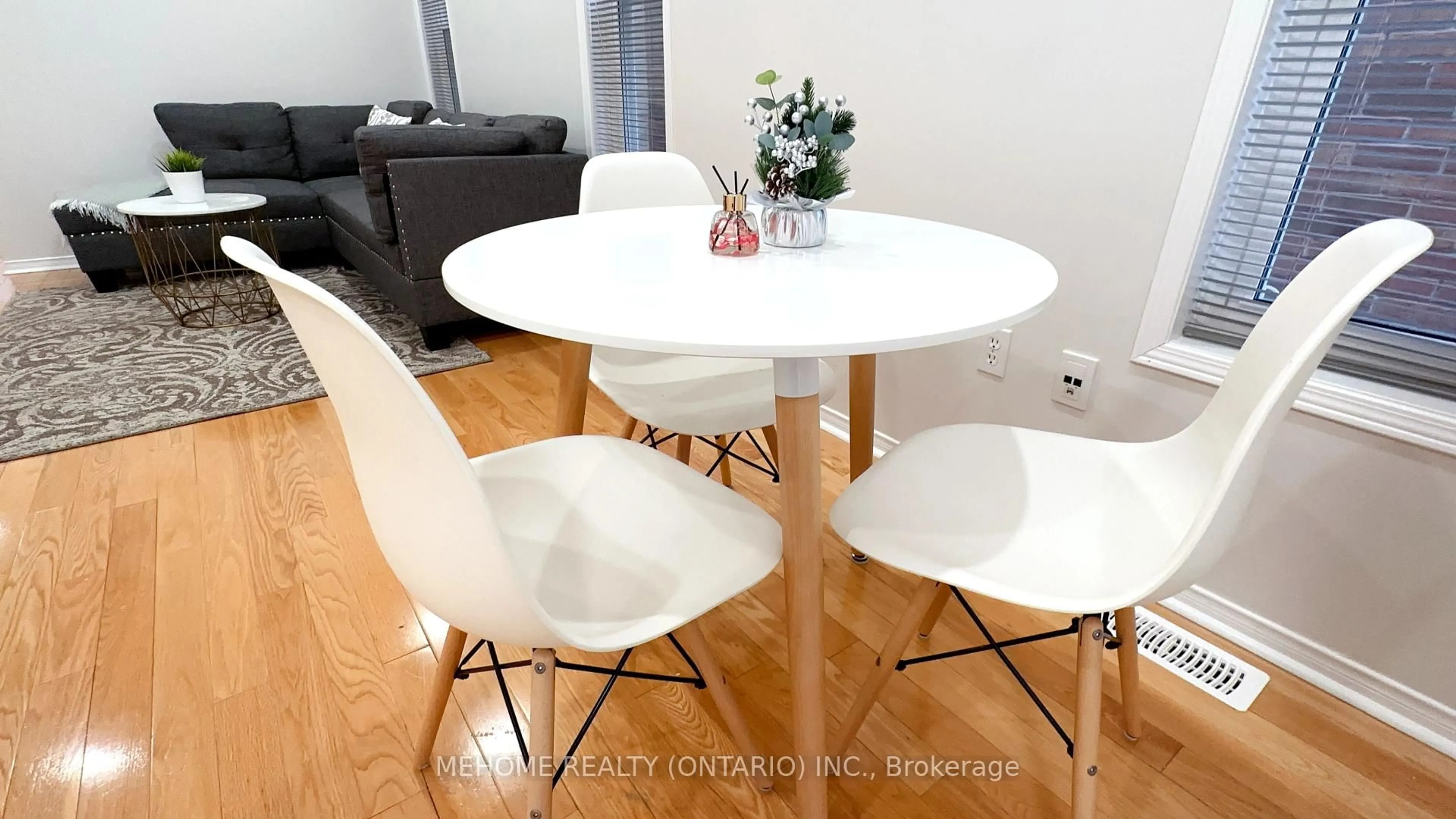 Dining room, wood/laminate floor for 15 Catherina St, Markham Ontario L6C 2L6