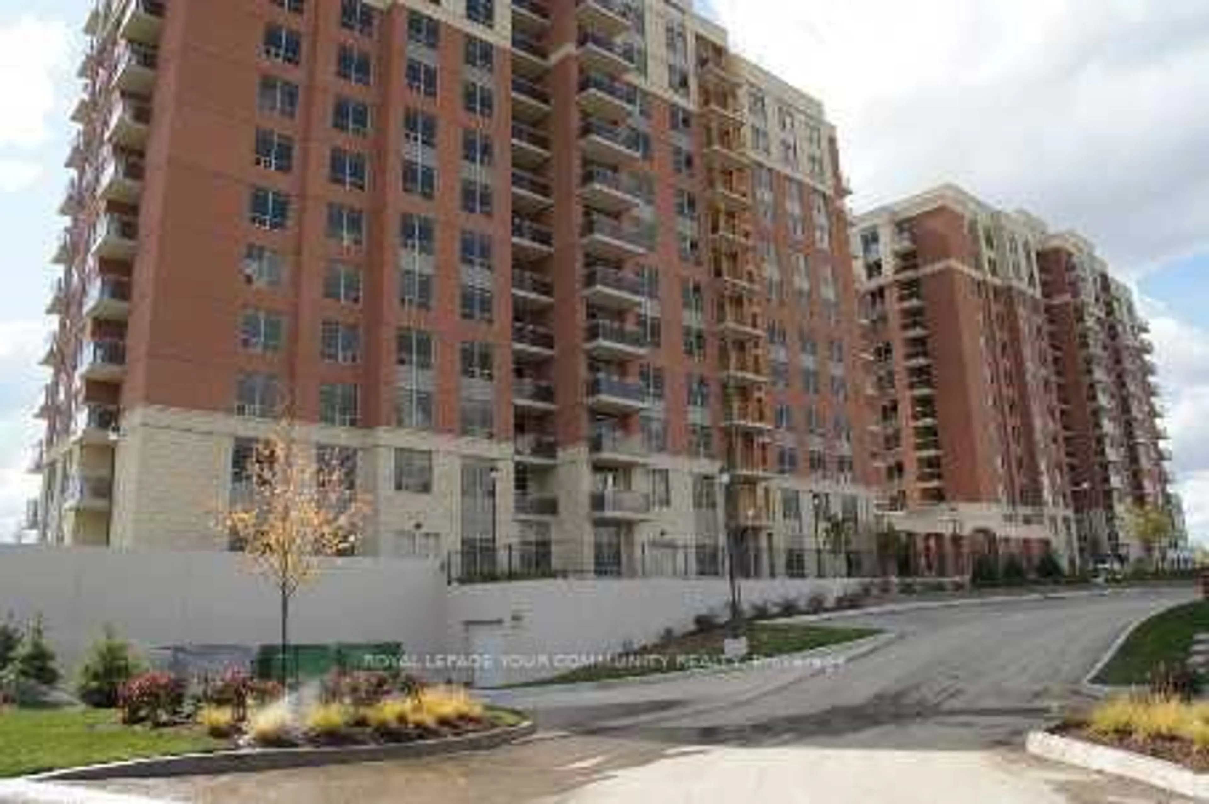 Unknown for 73 King William Cres #503, Richmond Hill Ontario L4B 0C1