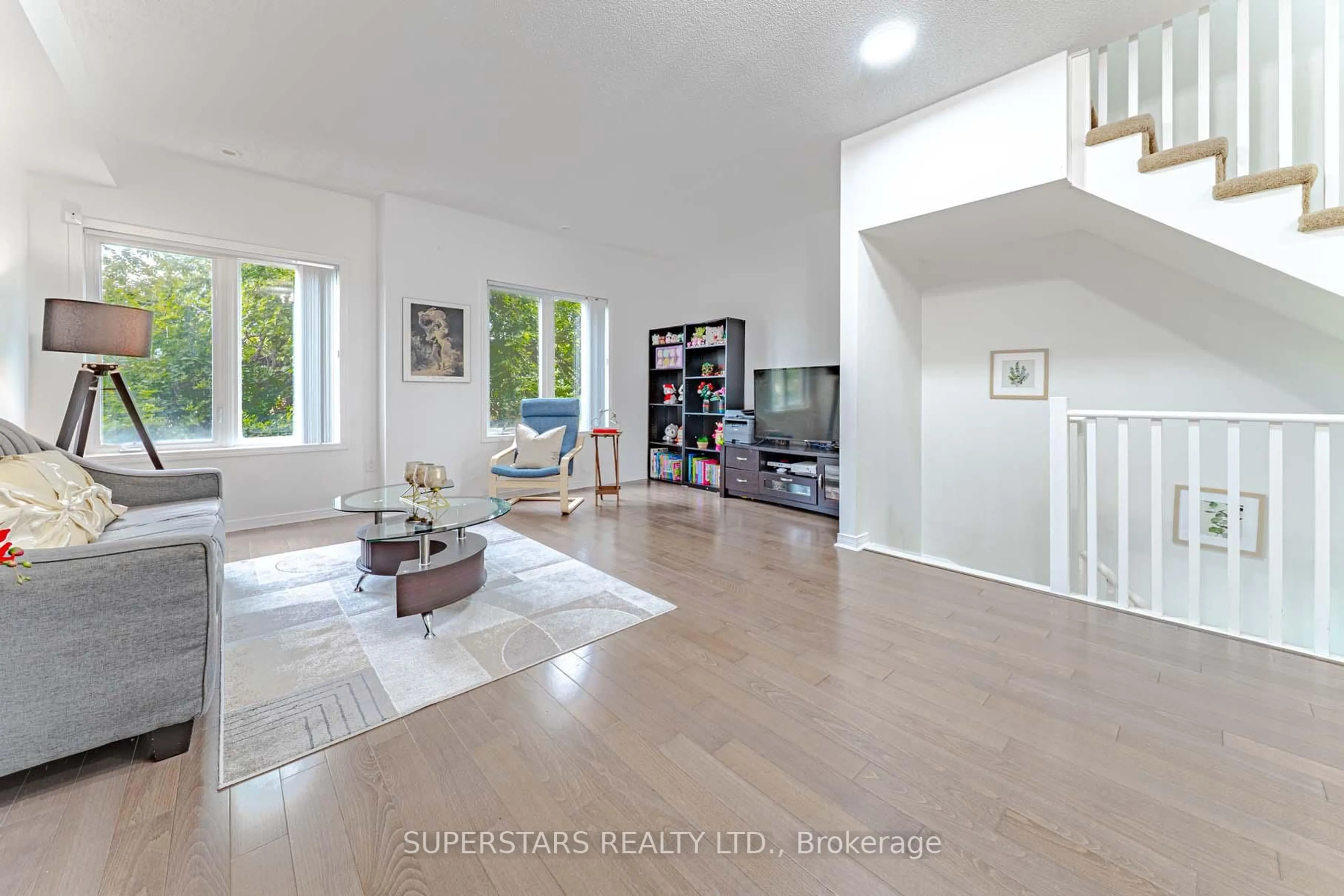 Unknown for 4608 Steeles Ave #TH4, Markham Ontario L3R 6B6