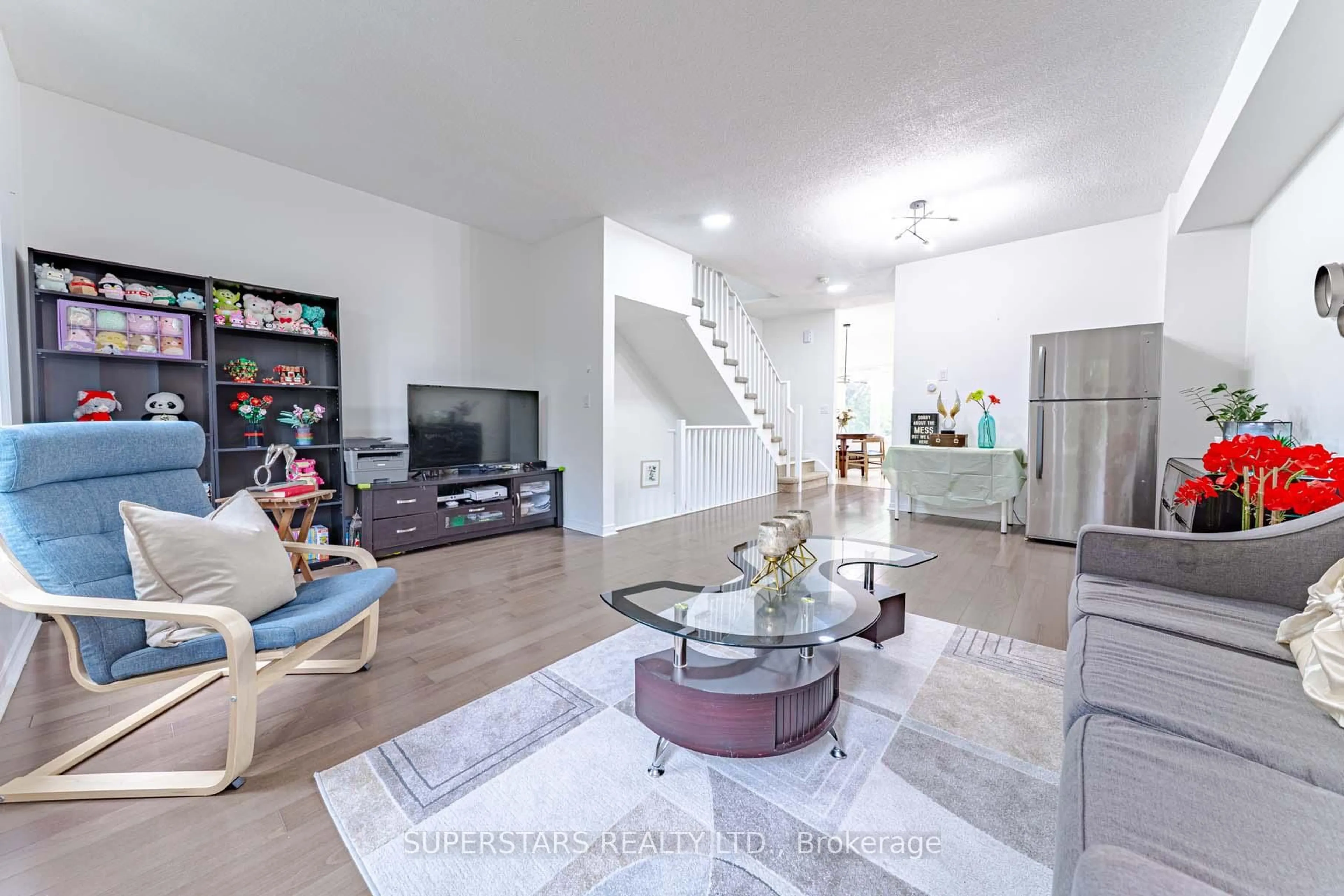 Living room with furniture, unknown for 4608 Steeles Ave #TH4, Markham Ontario L3R 6B6