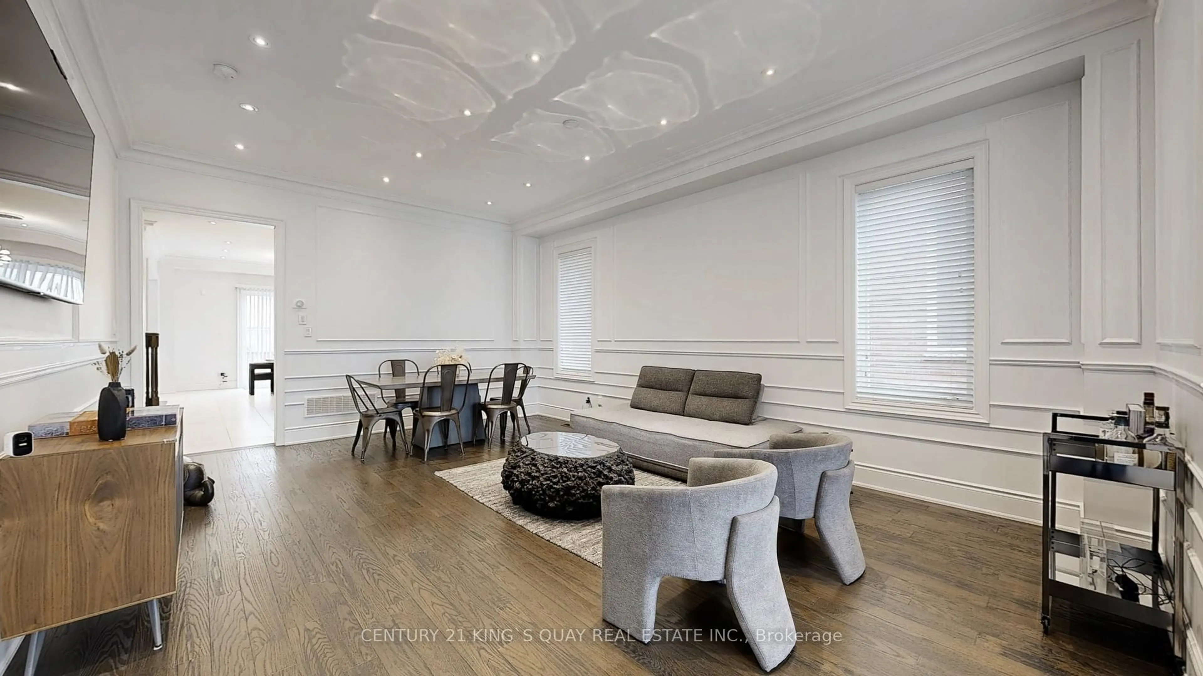 Unknown for 33 Oakford Dr, Markham Ontario L6C 0X8