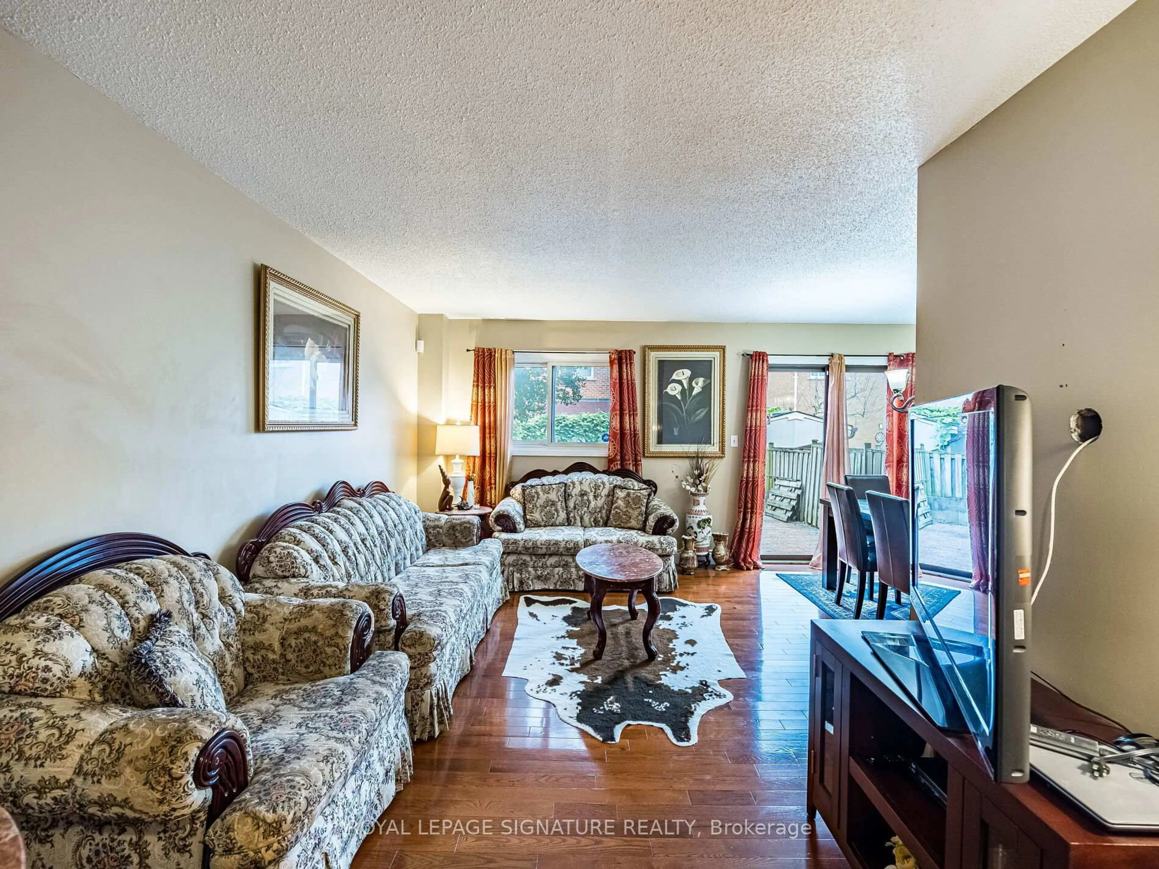 Living room with furniture, unknown for 69 New Seabury Dr, Vaughan Ontario L4K 2B7