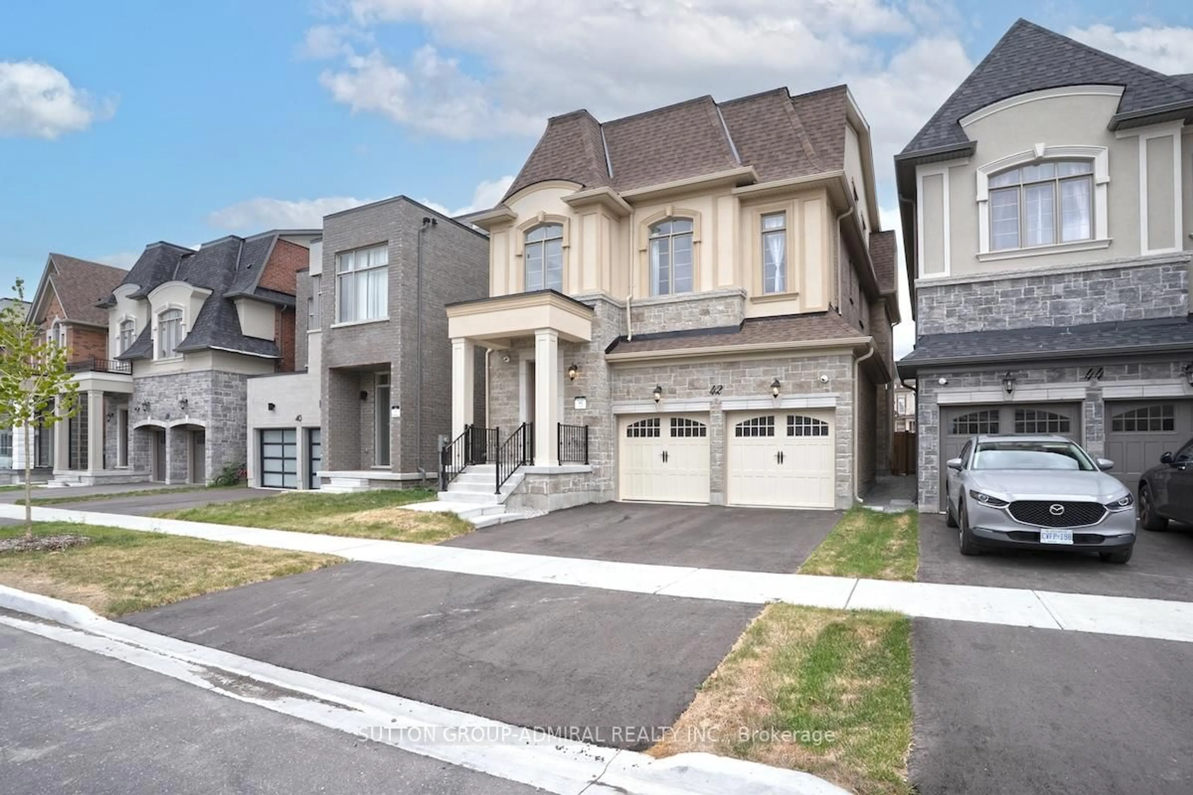 Unknown for 42 Solar St, Richmond Hill Ontario L4C 5G9