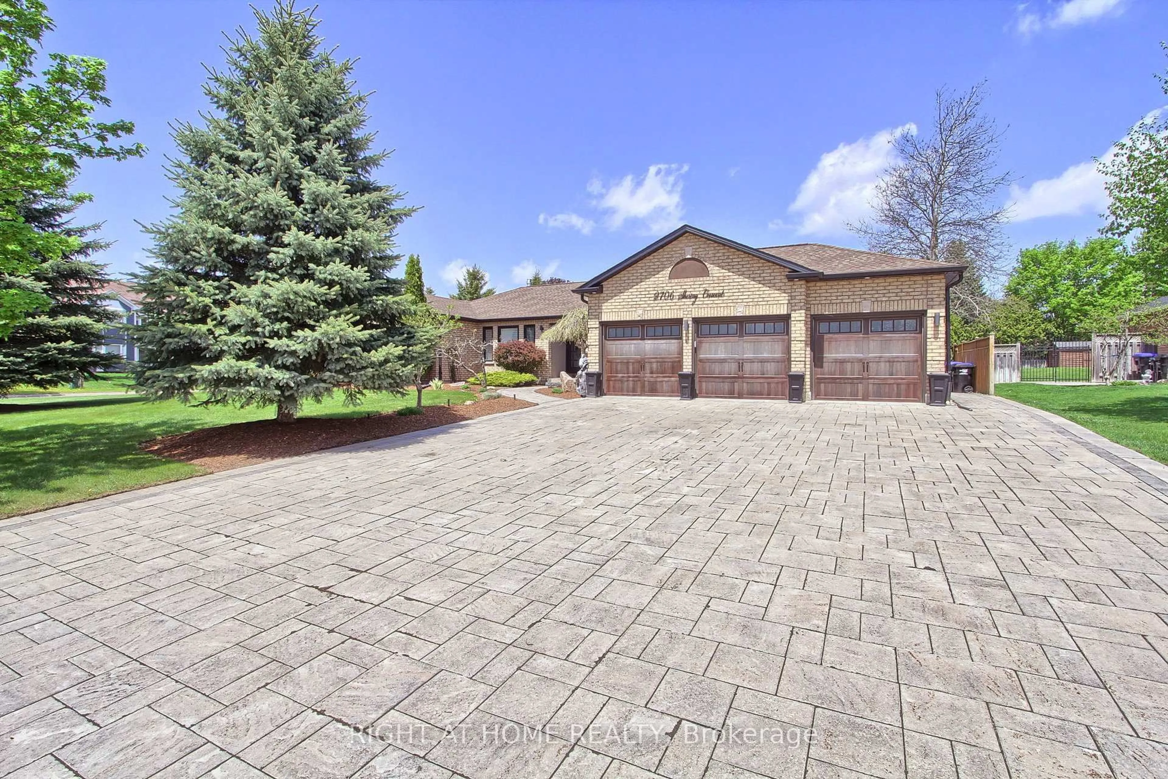 Unknown for 2706 Shering Cres, Innisfil Ontario L9S 1H1