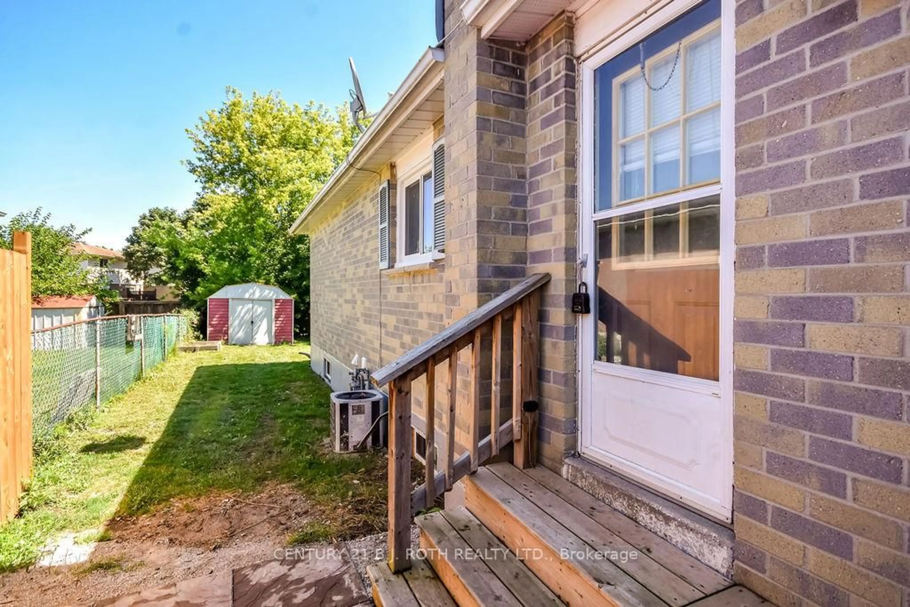 A pic from outside/outdoor area/front of a property/back of a property/a pic from drone, street for 47 Stewart Ave, New Tecumseth Ontario L9R 1C8