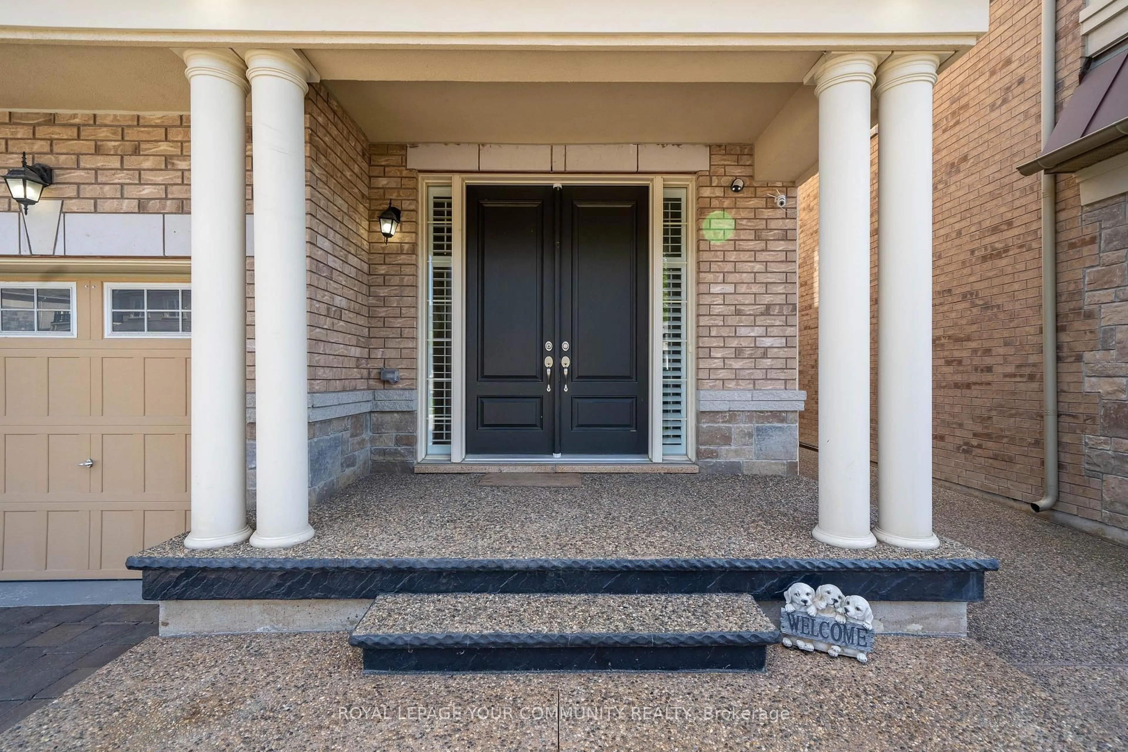 Indoor entryway for 61 Ross Vennare Cres, Vaughan Ontario L4H 4N2