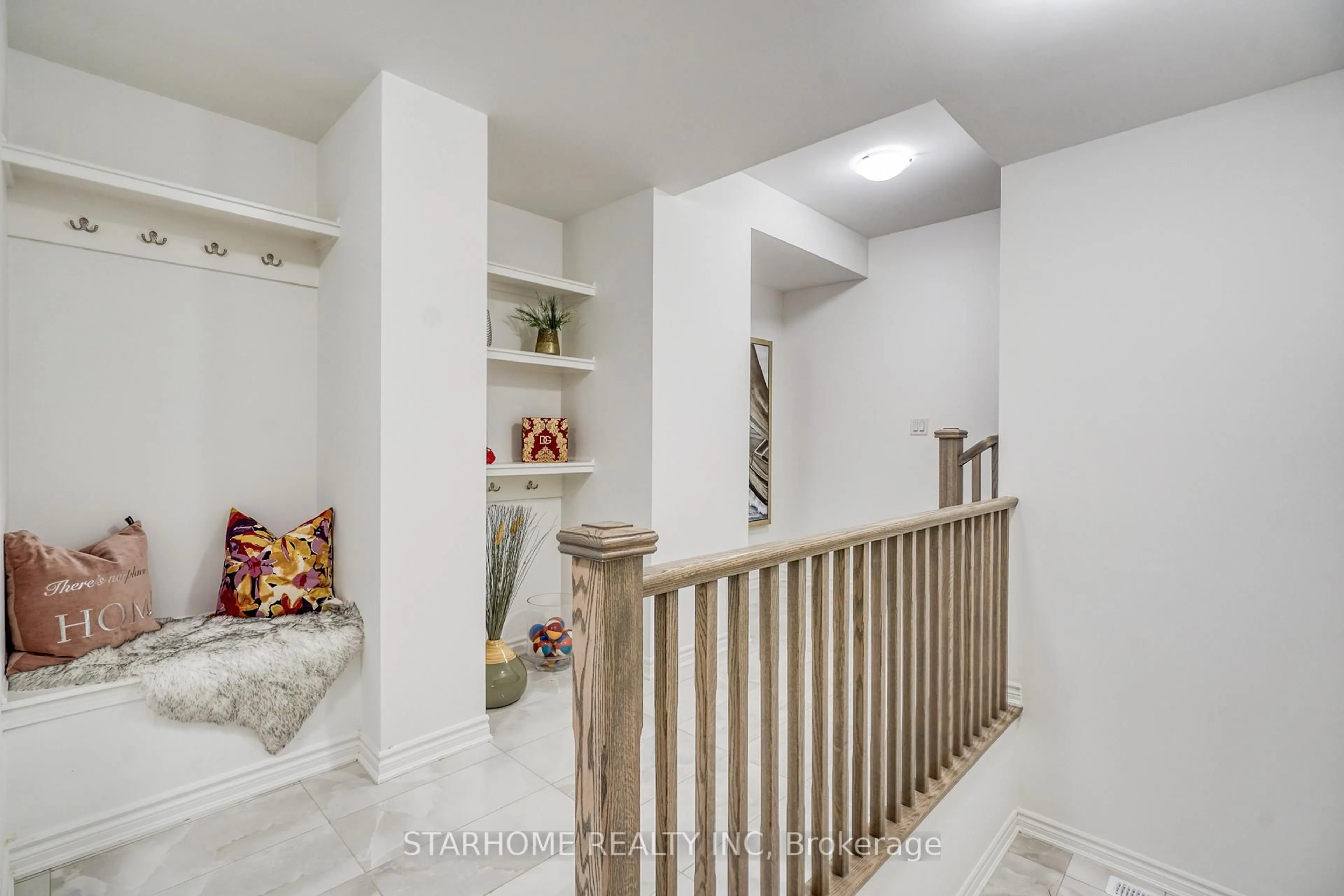Unknown for 11 Avani Ave, Markham Ontario L6C 3M4