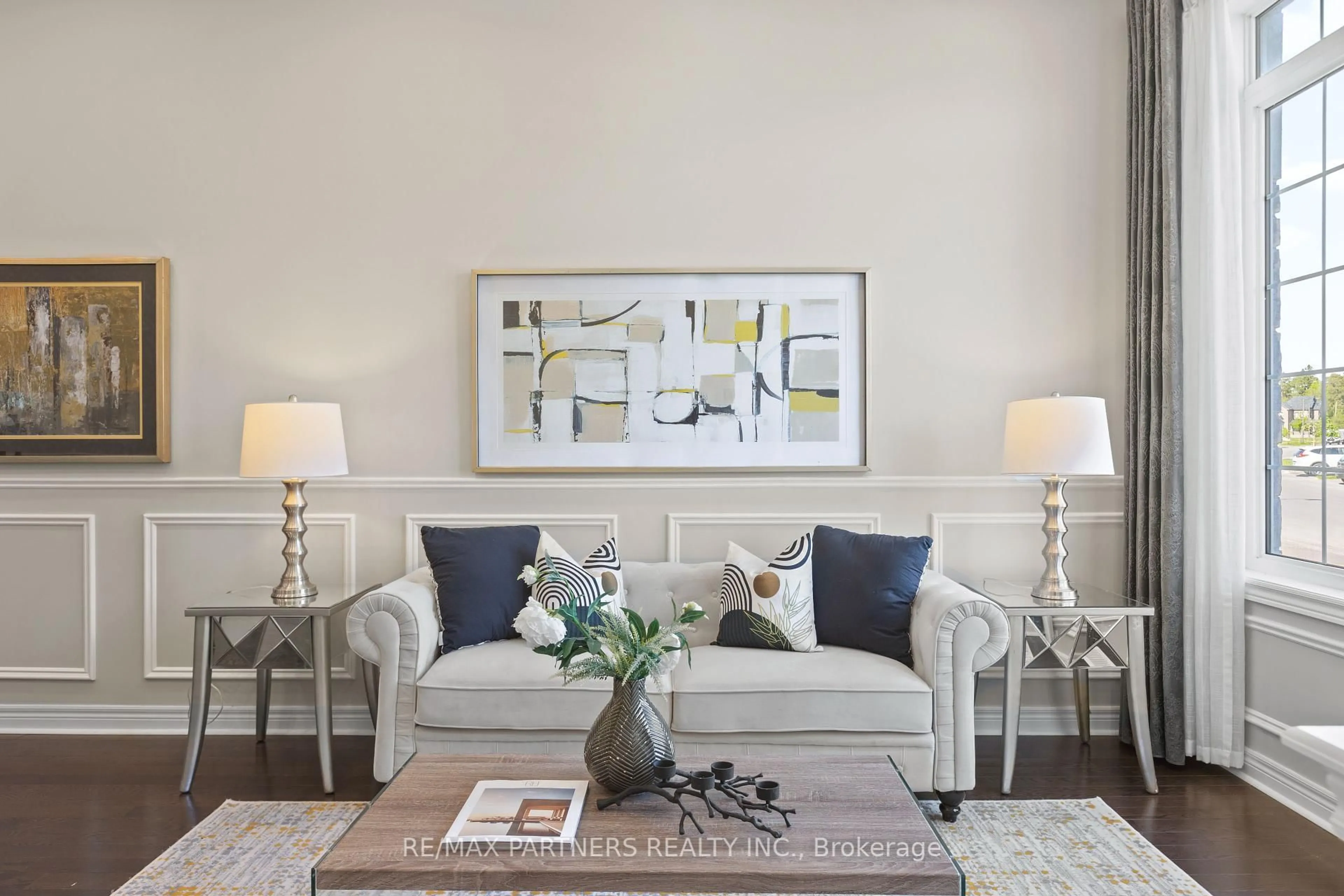 Living room with furniture, unknown for 283 Baker Hill Blvd, Whitchurch-Stouffville Ontario L4A 4P8