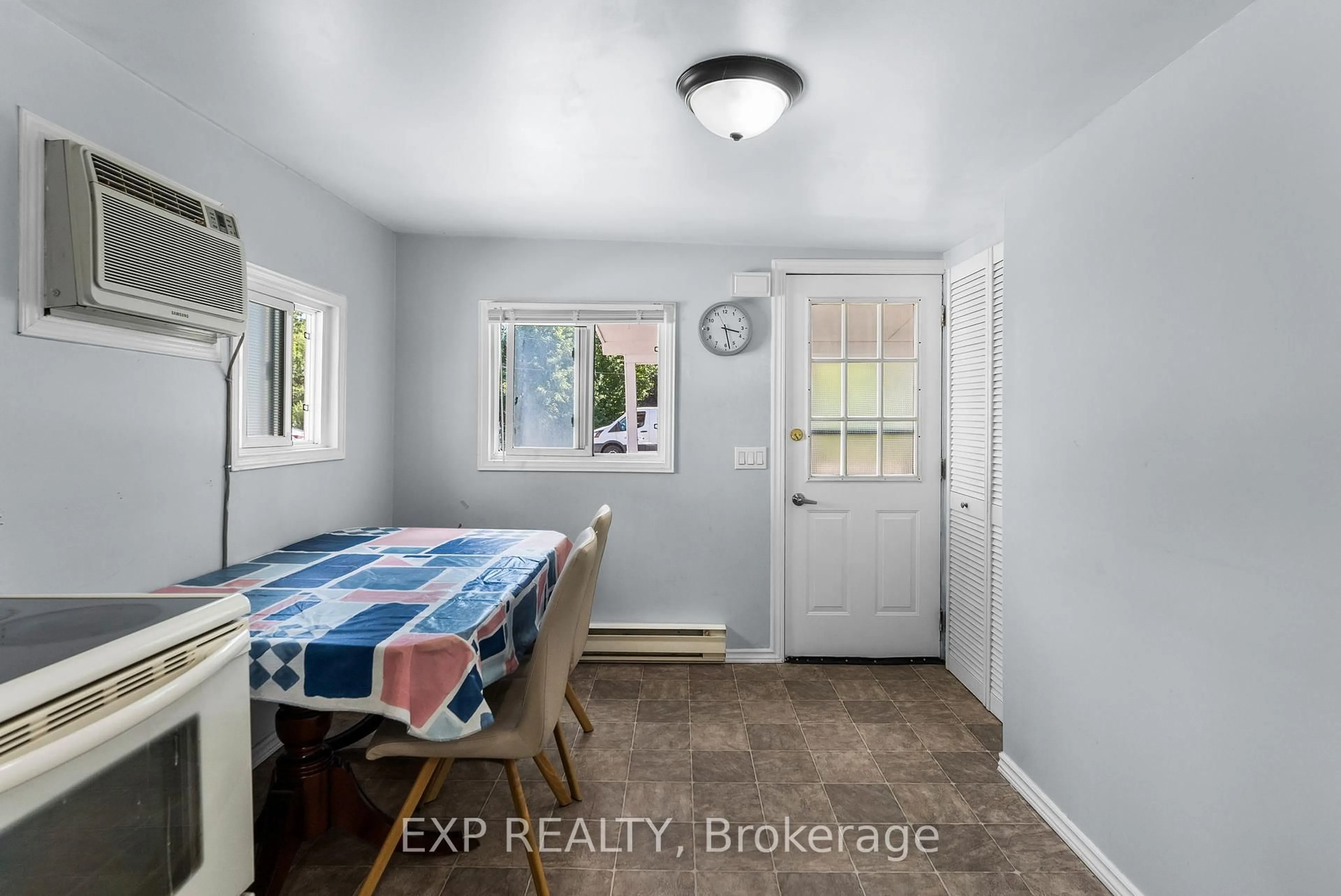 Unknown for 148 Morton Ave, Georgina Ontario L4P 2M4