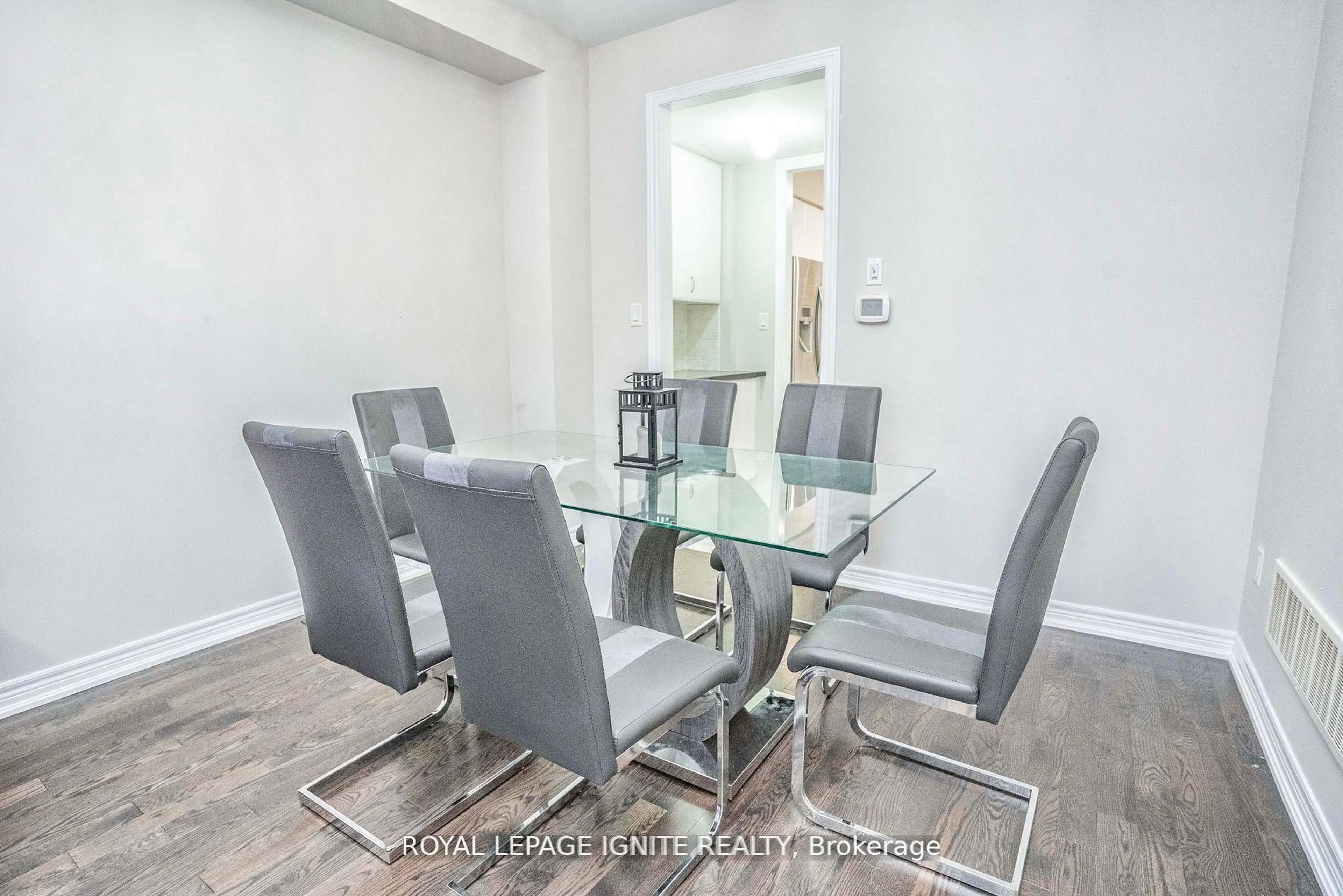 Dining room, unknown for 1382 Dallman St, Innisfil Ontario L0L 1W0