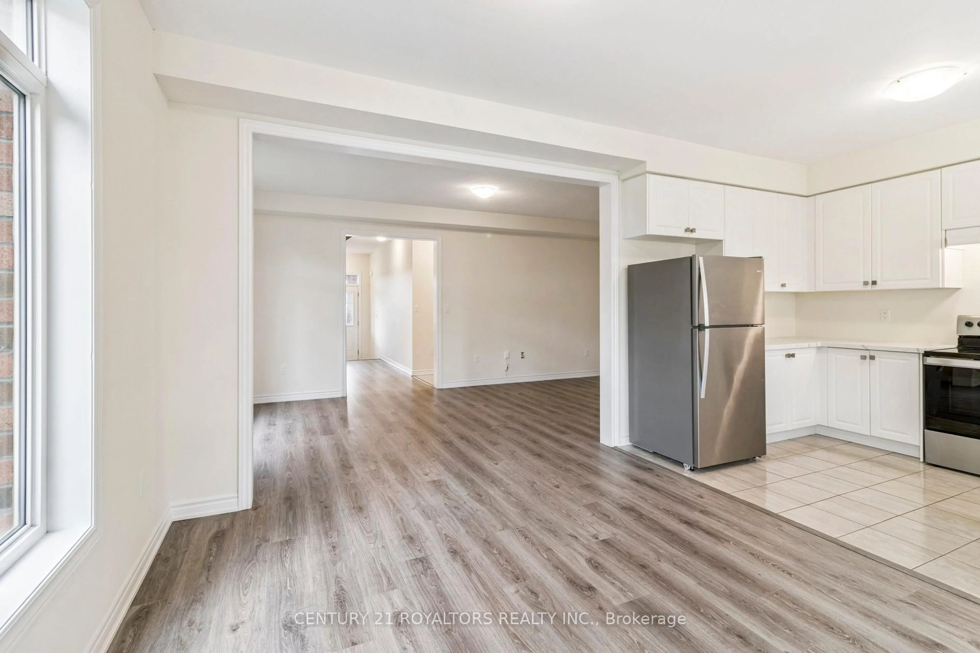 A pic of a room for 25 Ferragine Cres, Bradford West Gwillimbury Ontario L3Z 4J9