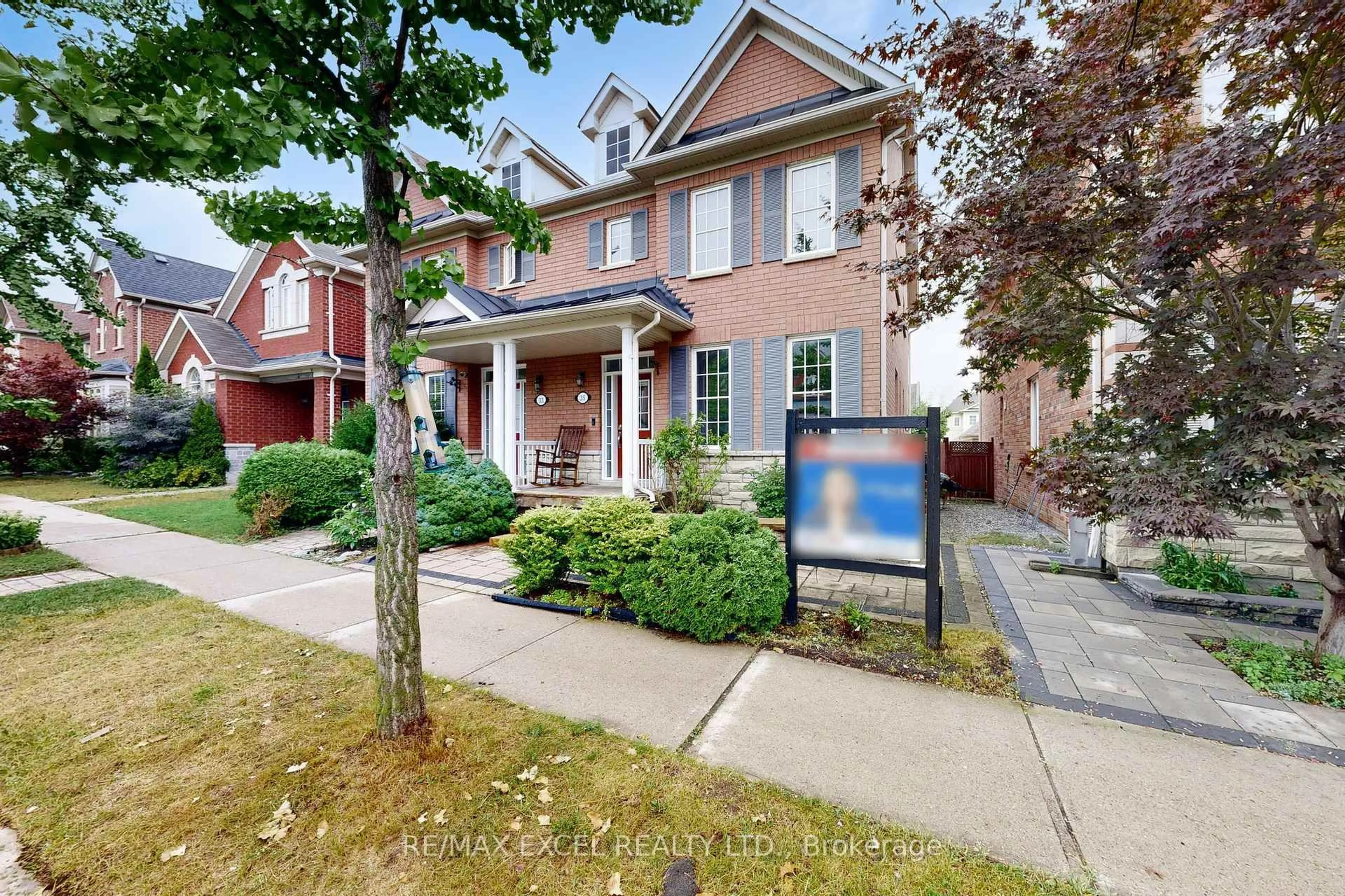Home with brick exterior material, street for 35 Cardrew St, Markham Ontario L6B 1G2