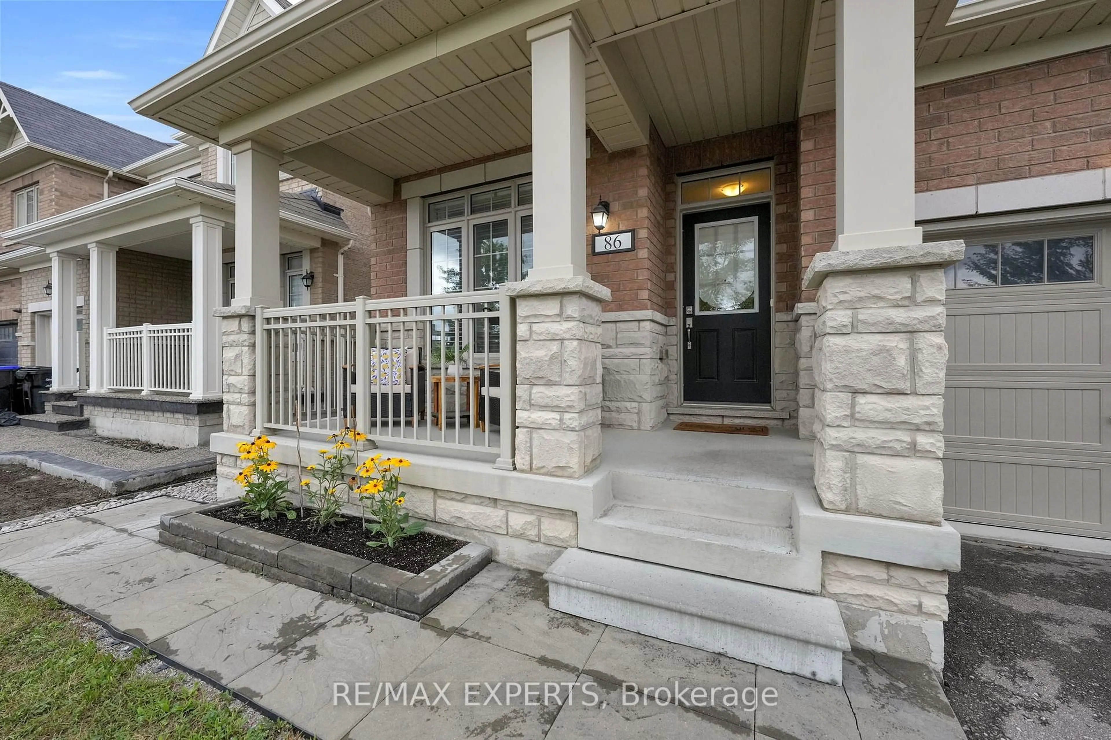 Indoor entryway for 86 Martin Tr, New Tecumseth Ontario L0G 1W0