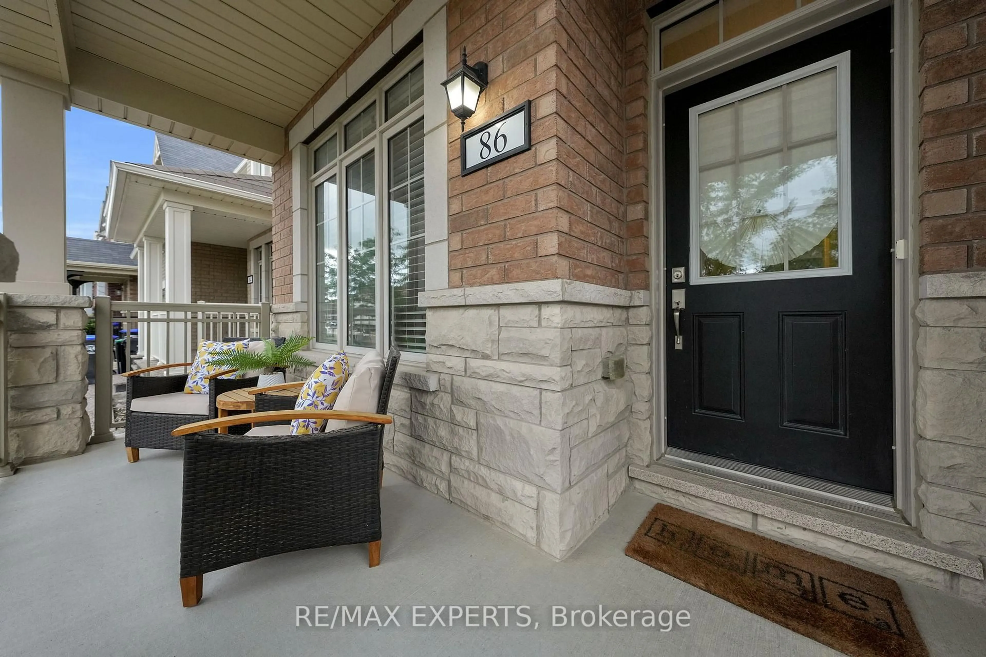 Indoor entryway for 86 Martin Tr, New Tecumseth Ontario L0G 1W0