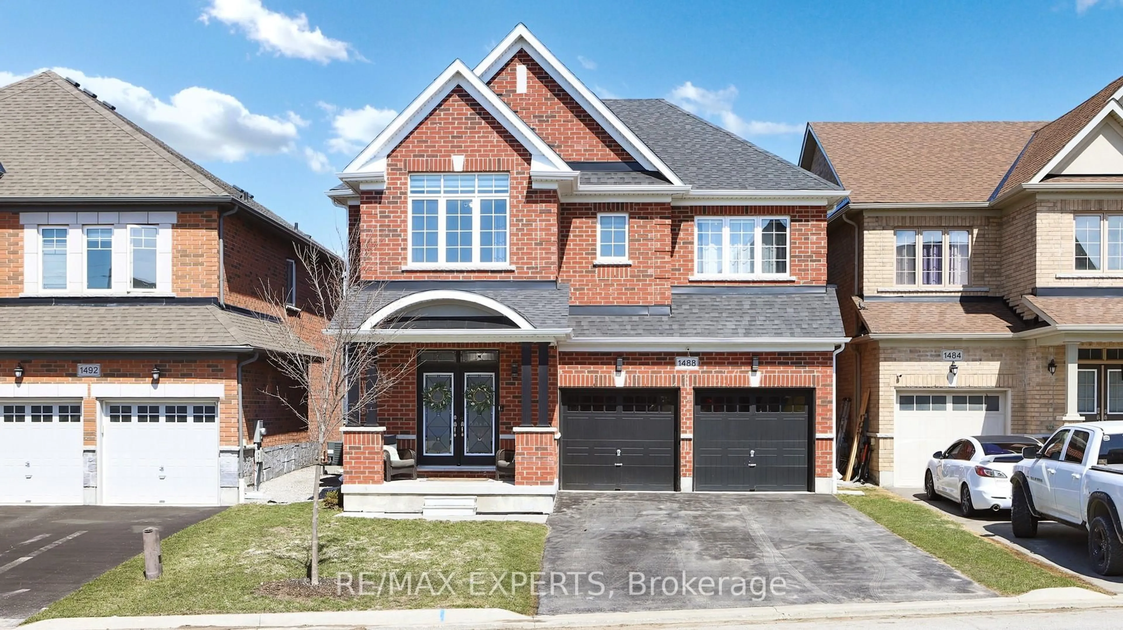 Home with brick exterior material, street for 1488 Tomkins Rd, Innisfil Ontario L9S 0M8