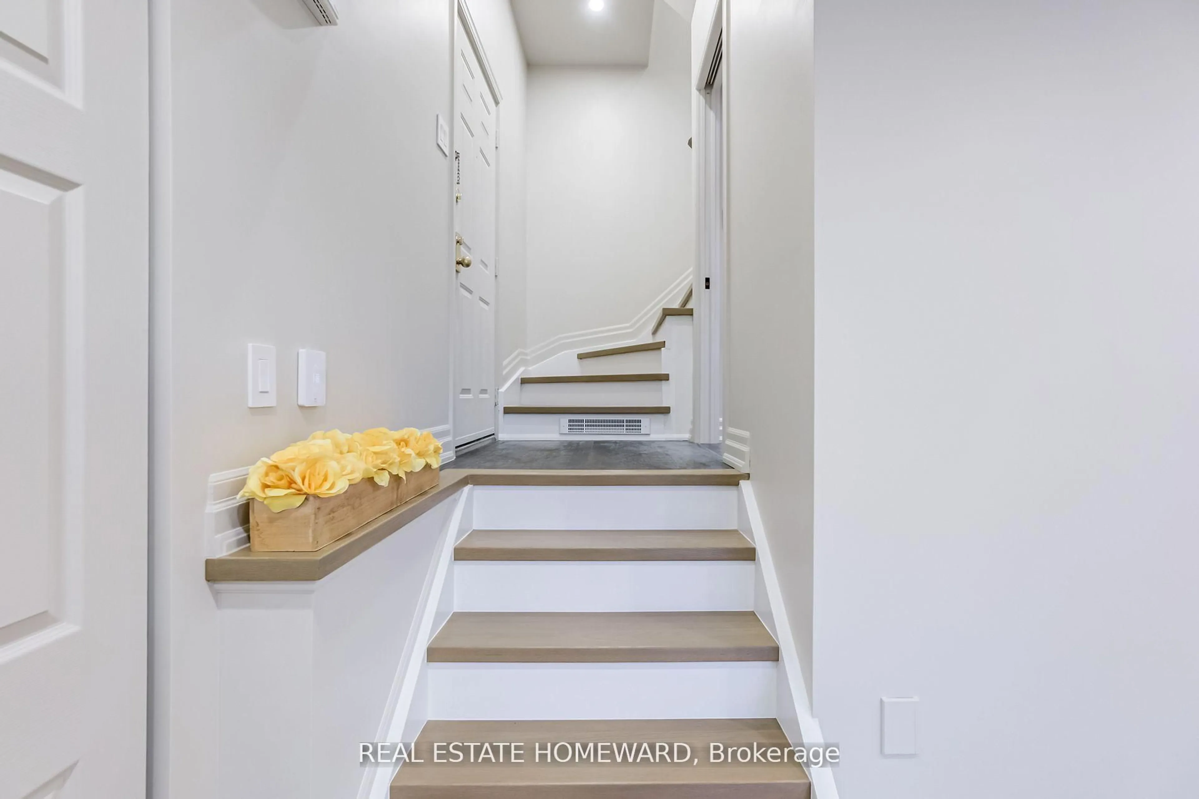 Stairs for 100 Arbors Lane #TH10, Vaughan Ontario L4L 7G4