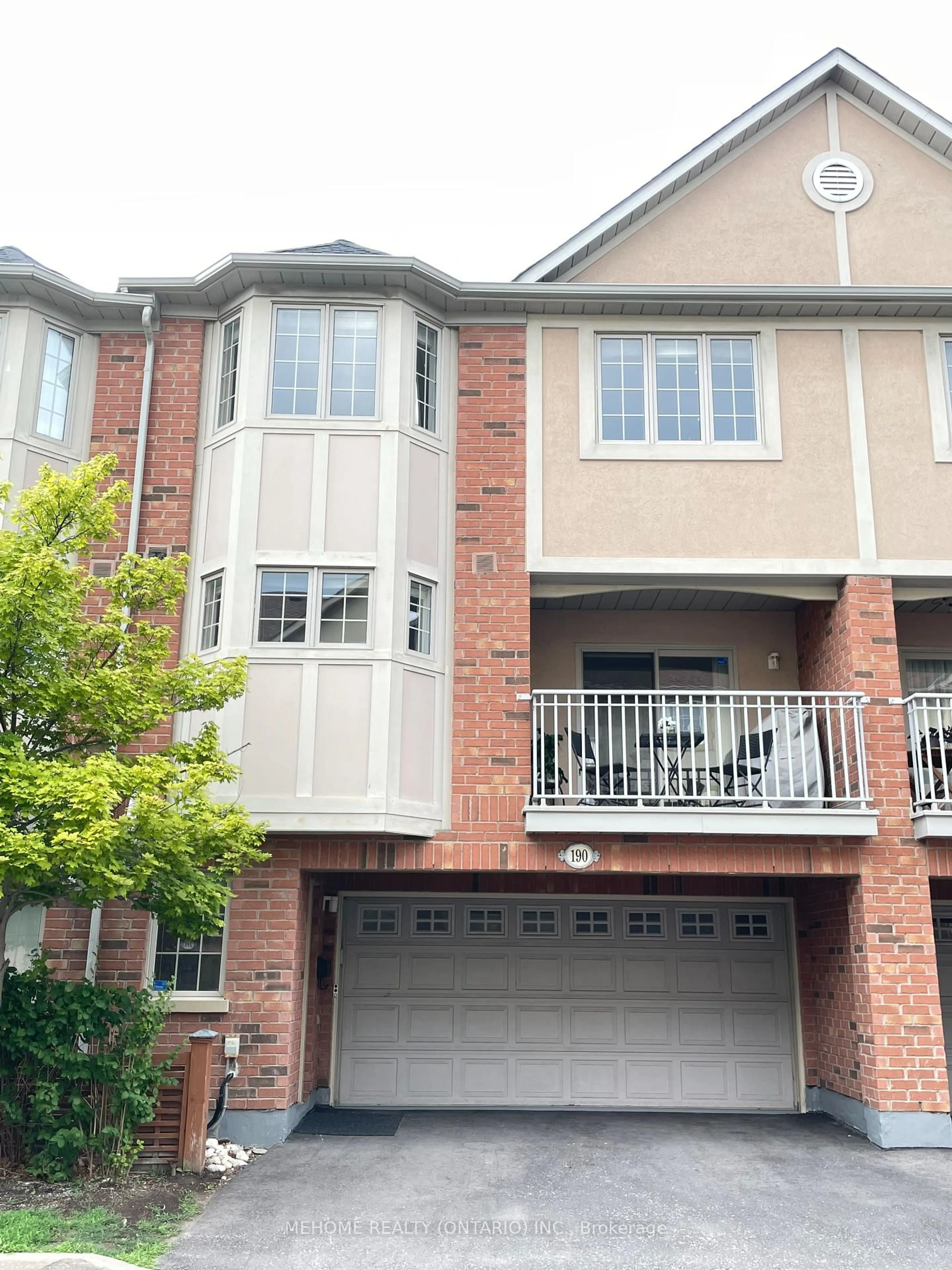 Home with brick exterior material, street for 190 Legends Way, Markham Ontario L3R 6A9